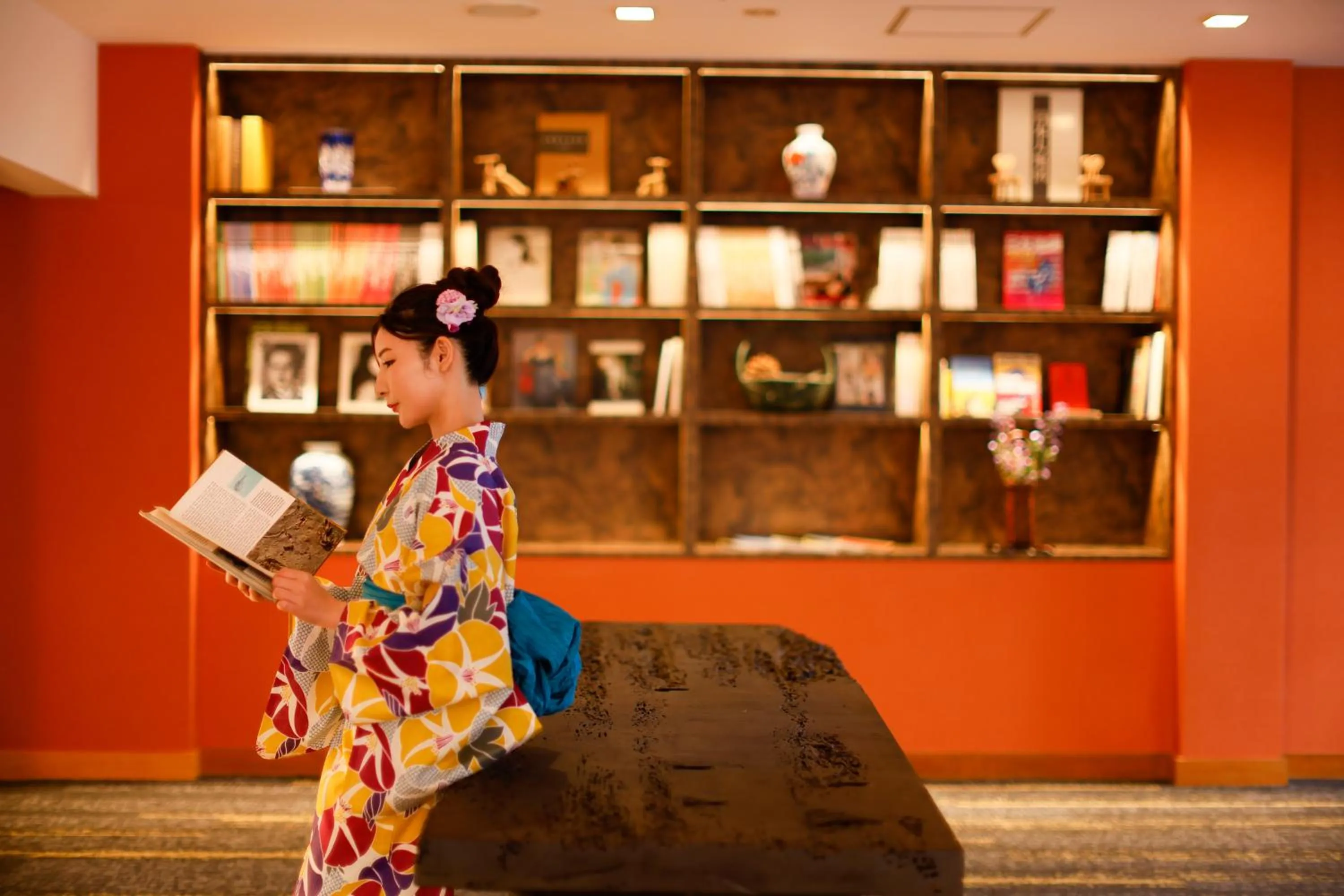 Communal lounge/ TV room in Kawaguchiya Kinosaki Riverside Hotel