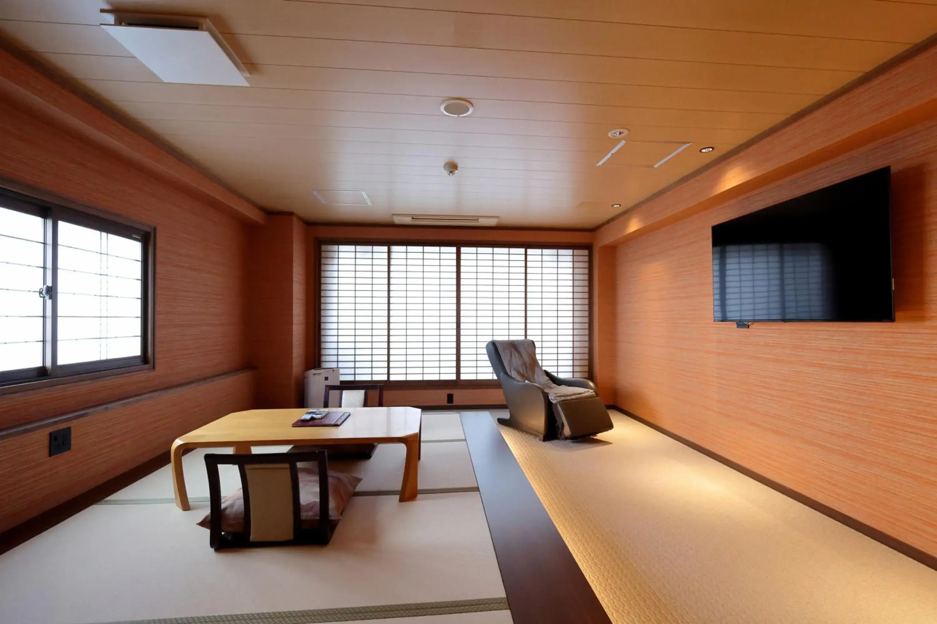 Superior Family Room in Kawaguchiya Kinosaki Riverside Hotel Superior Family Room in Kawaguchiya Kinosaki Riverside Hotel