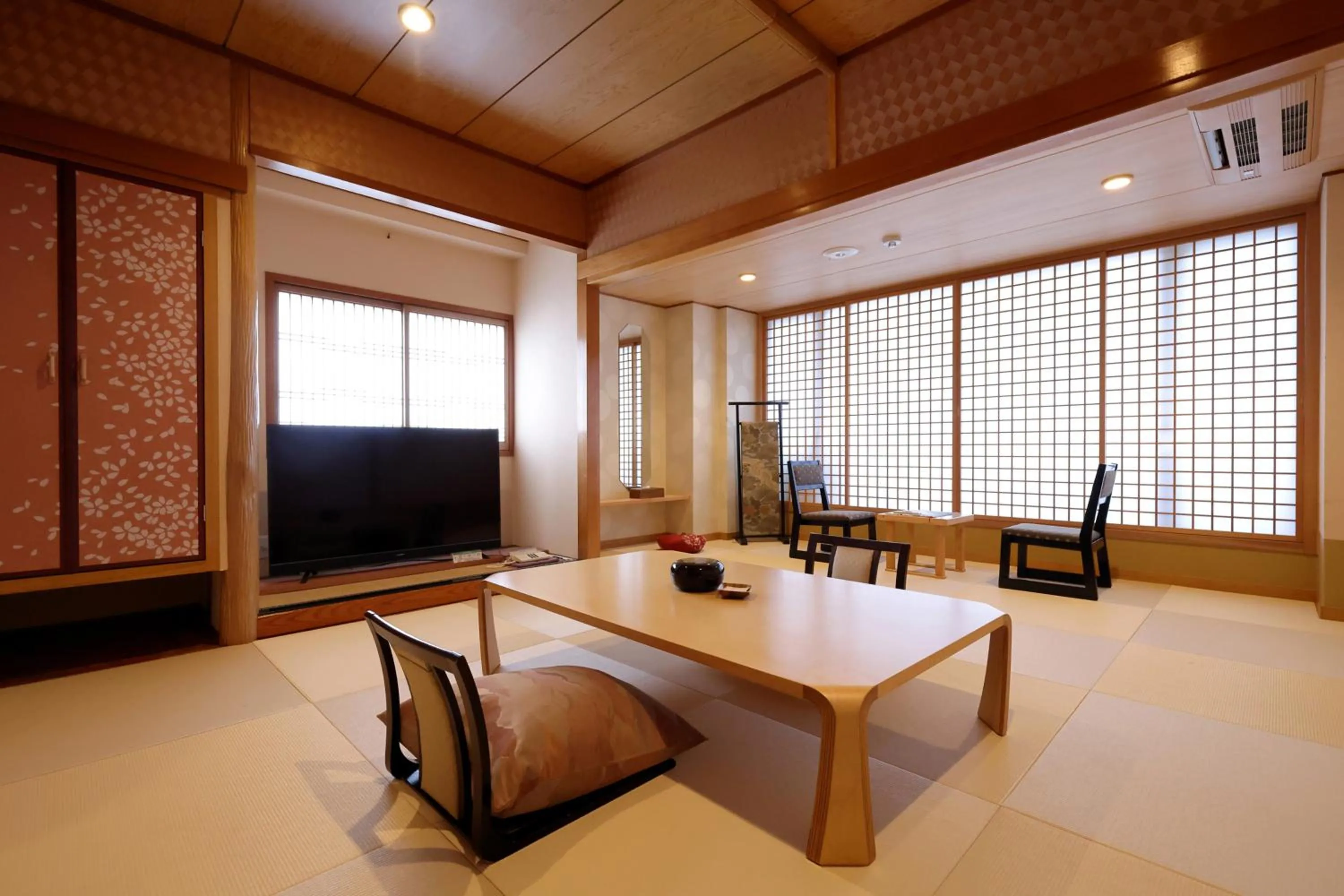 Living room in Kawaguchiya Kinosaki Riverside Hotel