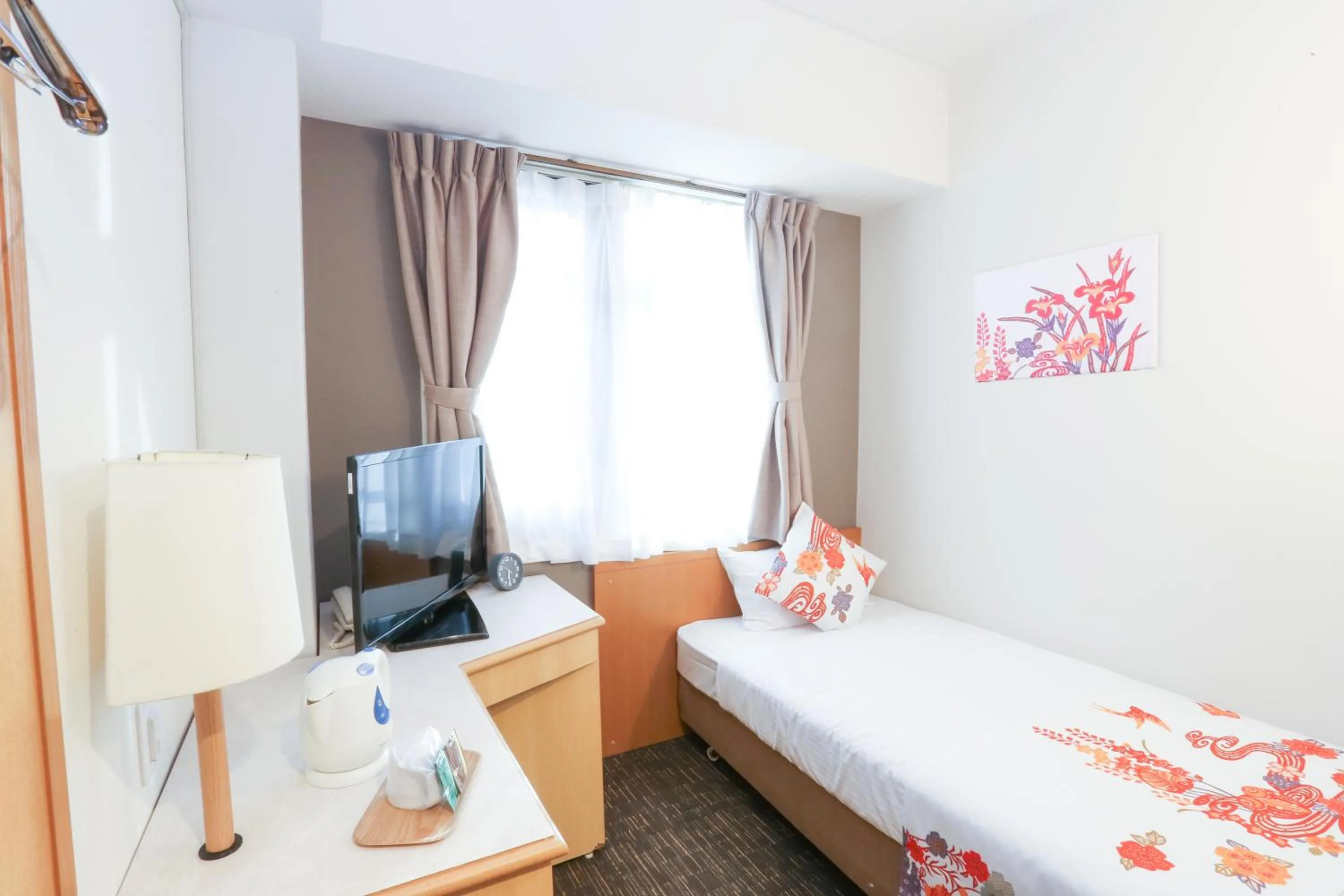 Photo of the whole room, Bed in Hotel Naha City -Kokusai Street-