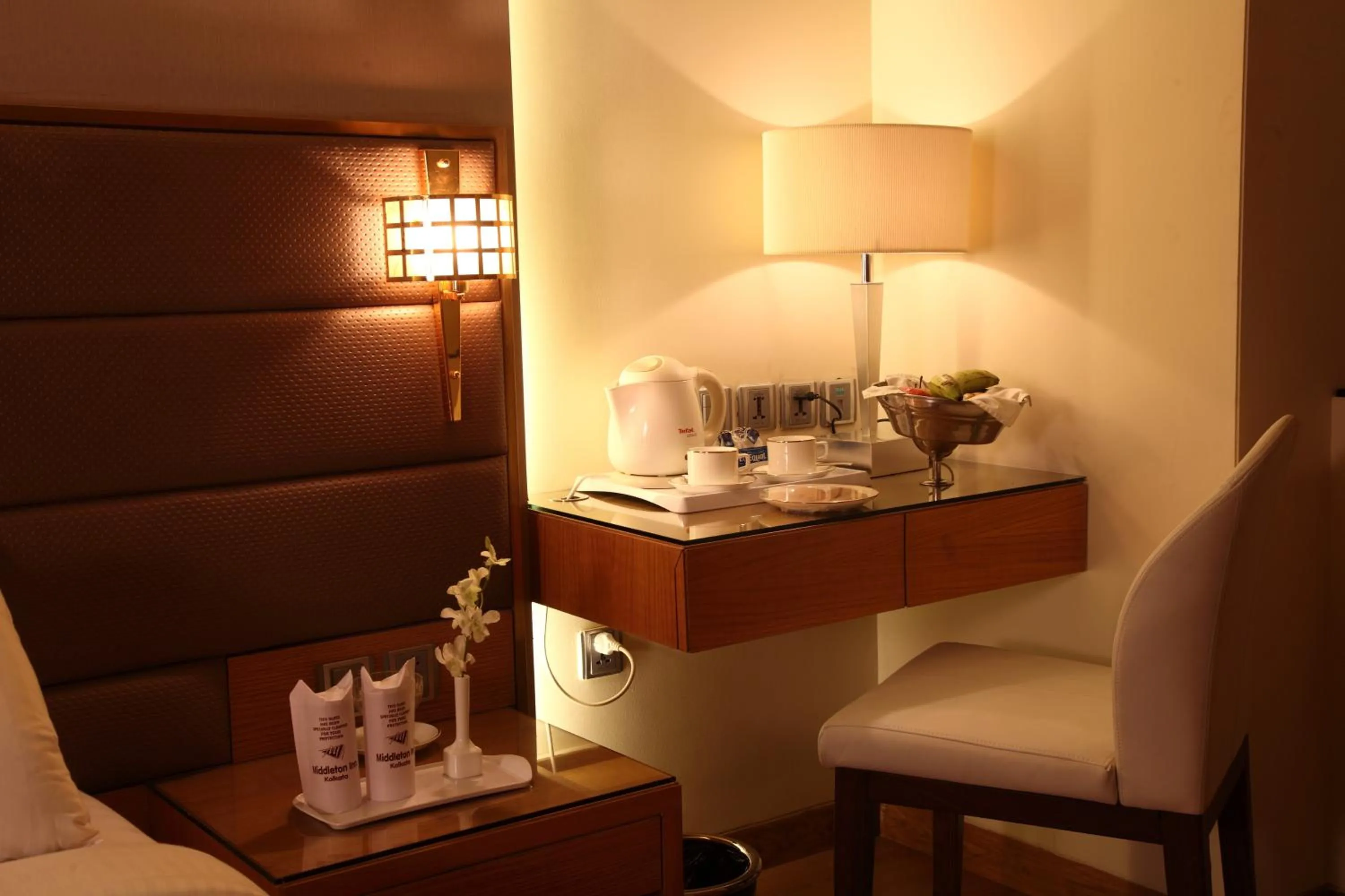 Seating area in Middleton Inn