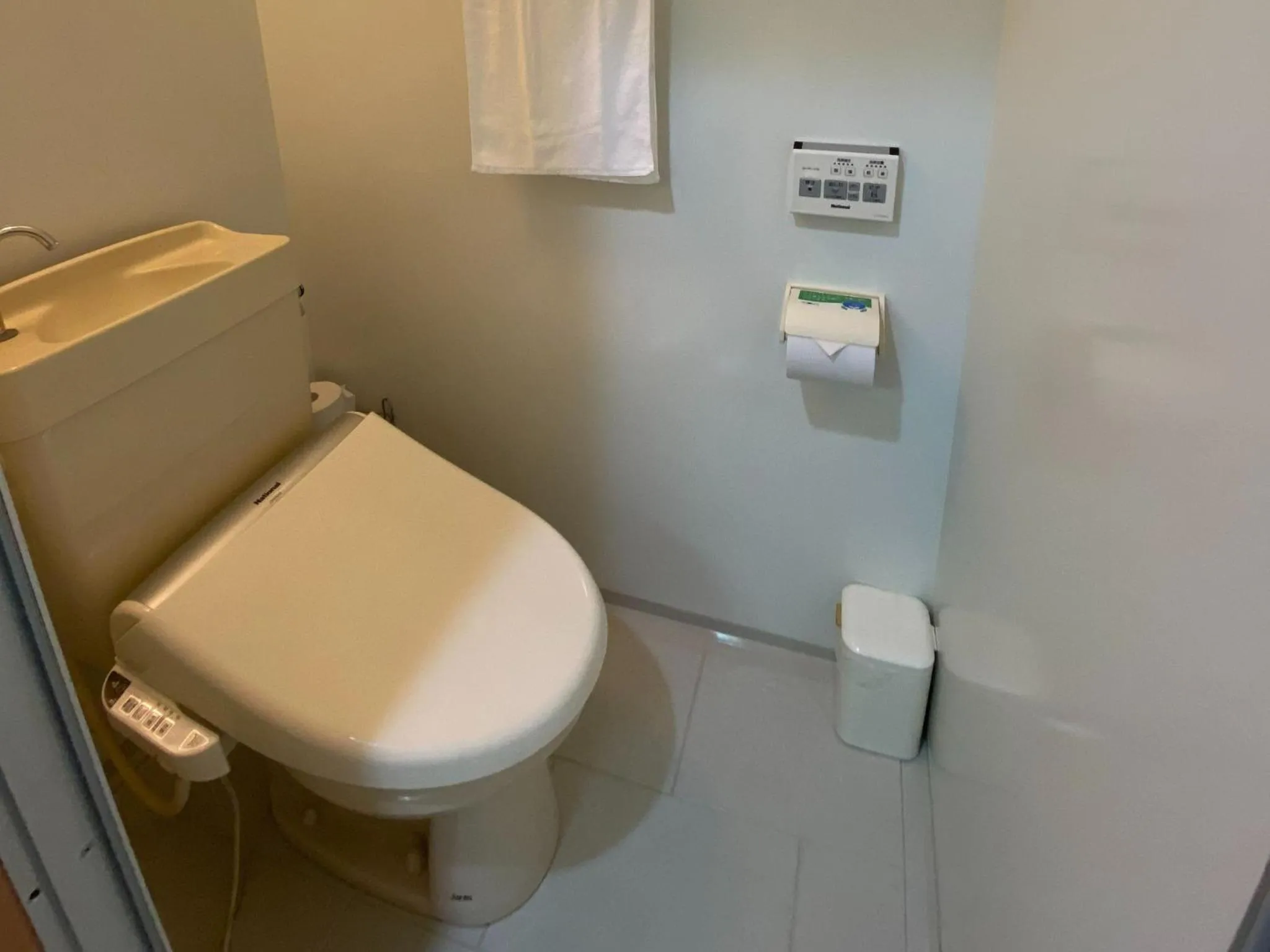 Toilet in Hotel Resonex Nago