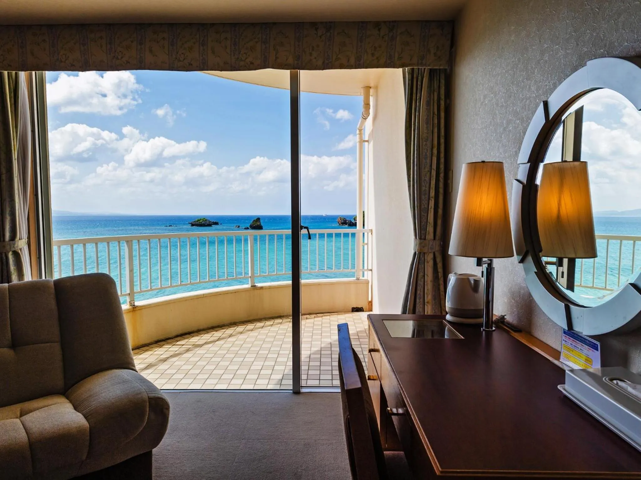 Balcony/Terrace in Hotel Resonex Nago