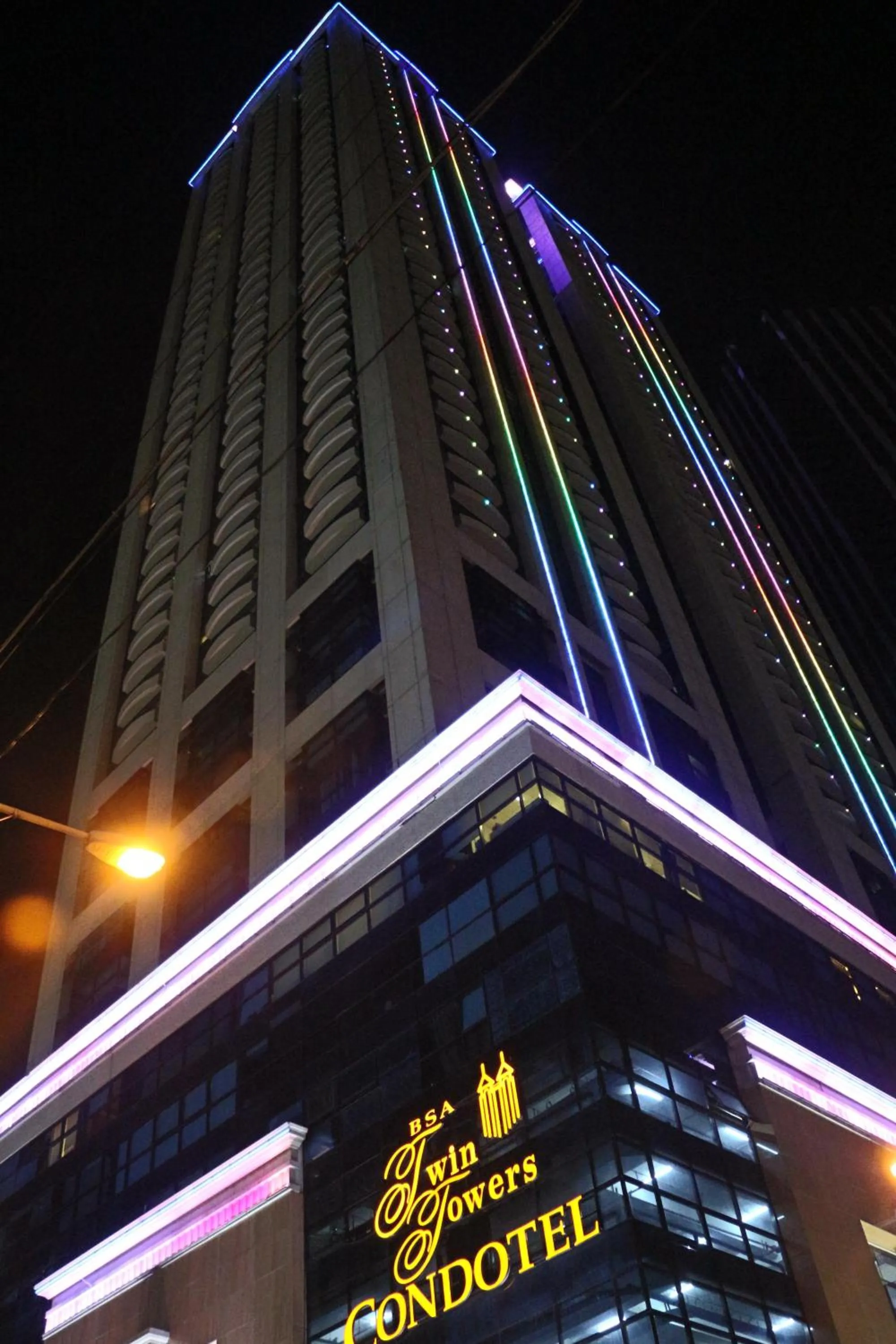 Facade/entrance in BSA Twin Towers