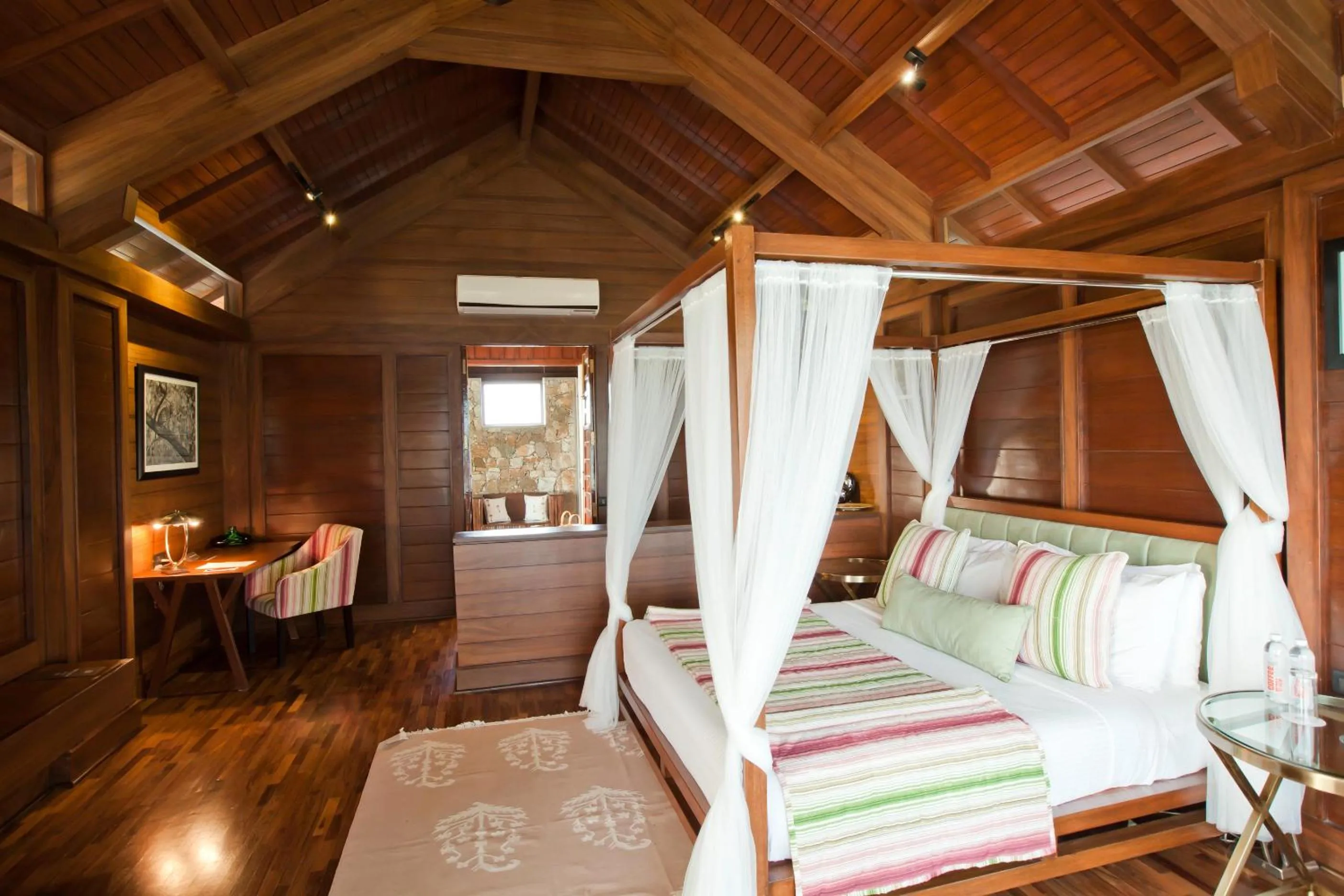 Photo of the whole room, Bed in The Serai Bandipur