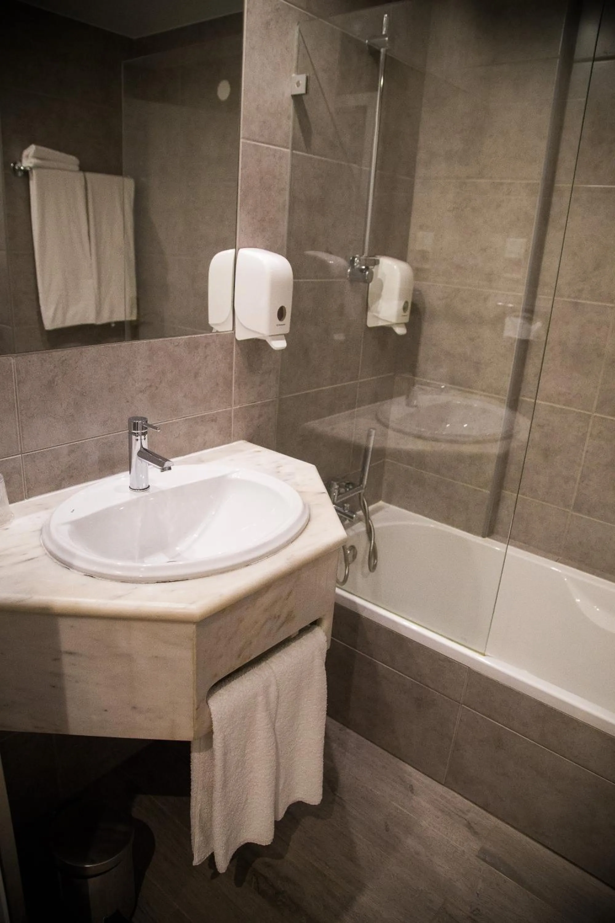 Bathroom in Hotel Dom Fernando