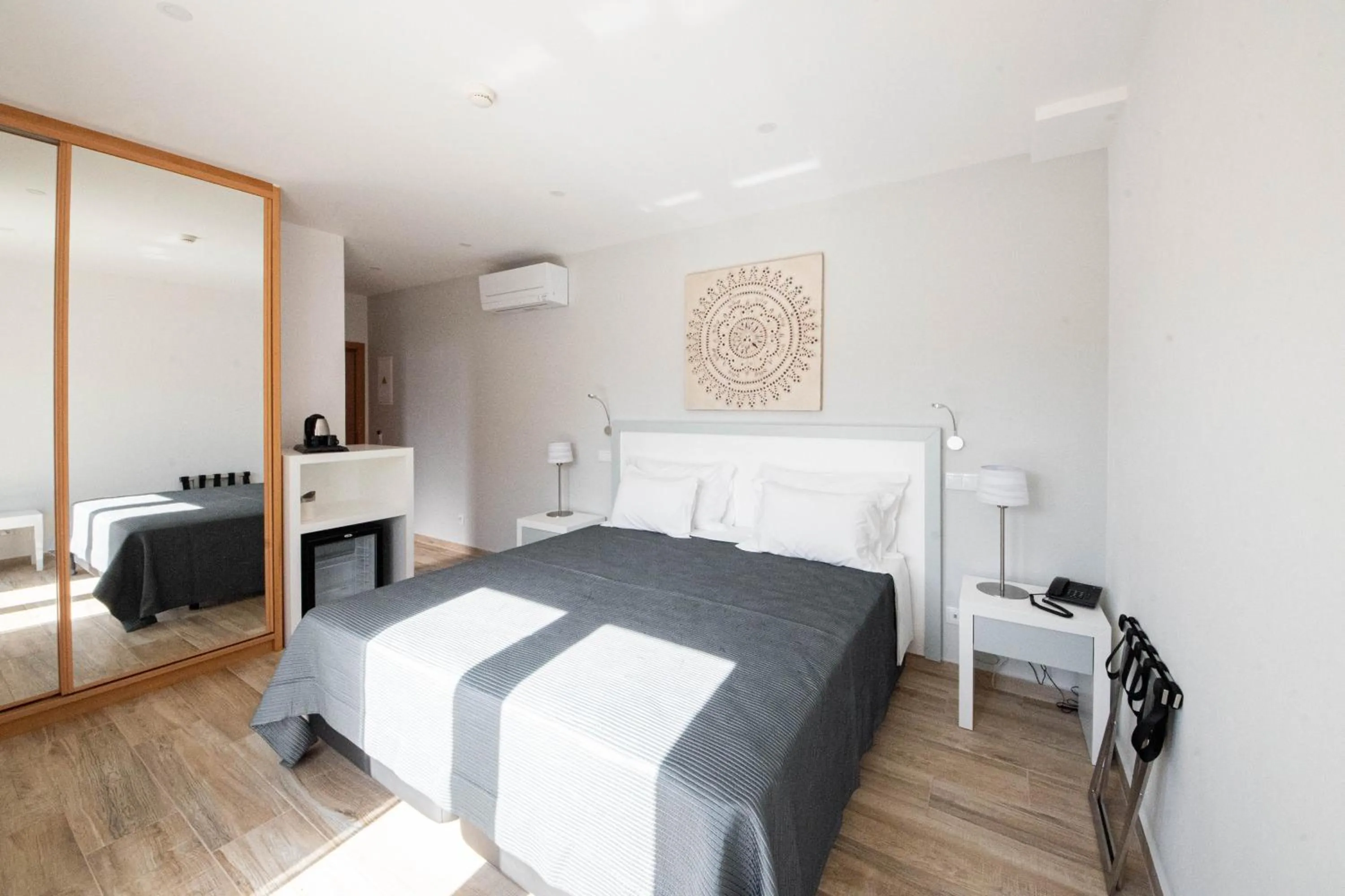 Restaurant/places to eat, Bed in Solar de Mos