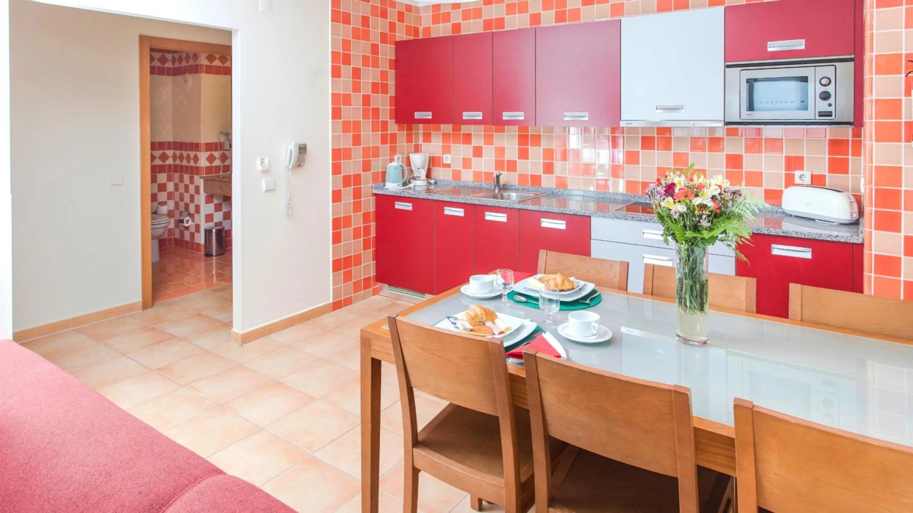 Kitchen or kitchenette in Alfagar Alto da Colina