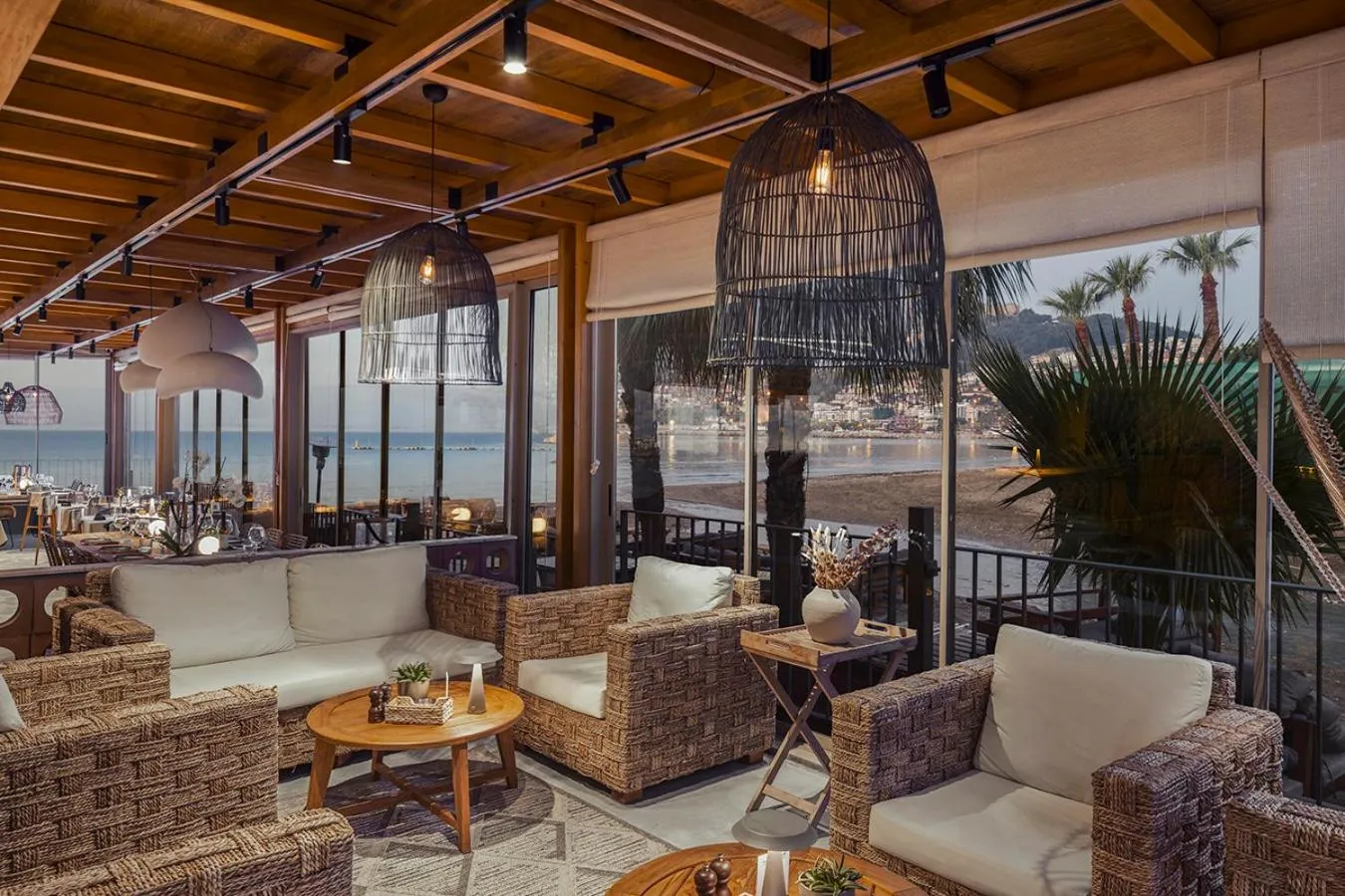 Restaurant/places to eat in Sun Hotel By En Vie Beach