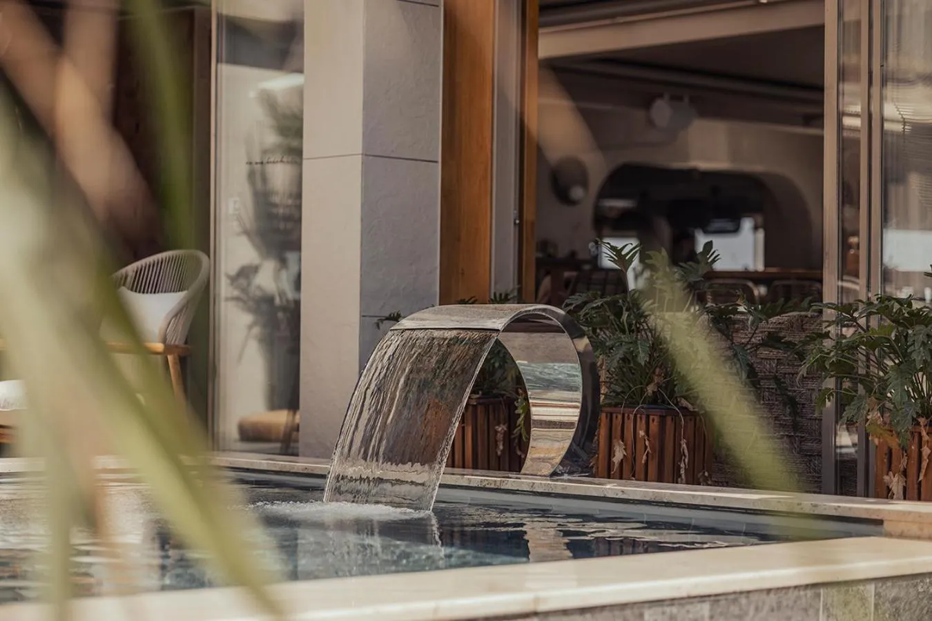 Swimming pool in Sun Hotel By En Vie Beach