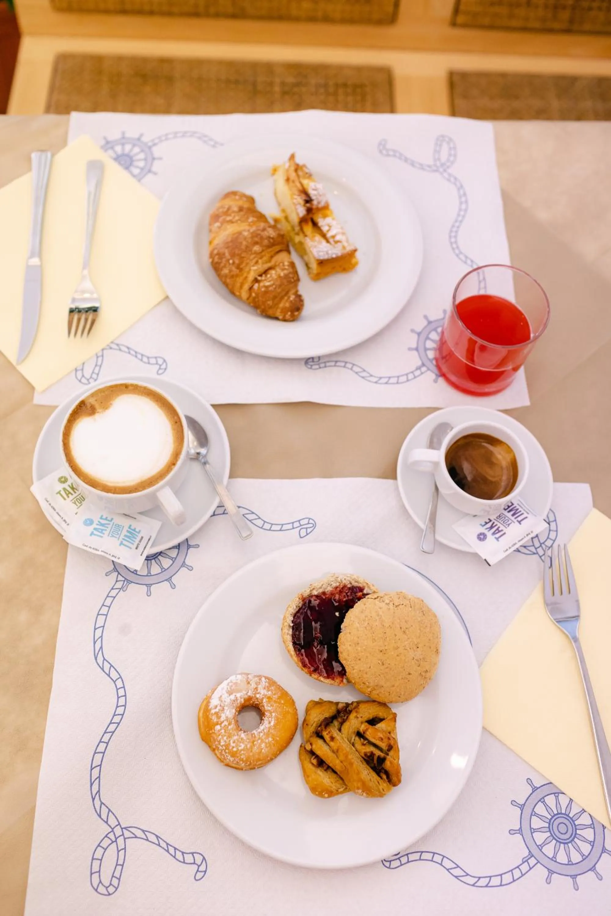 Breakfast in Hotel Golf