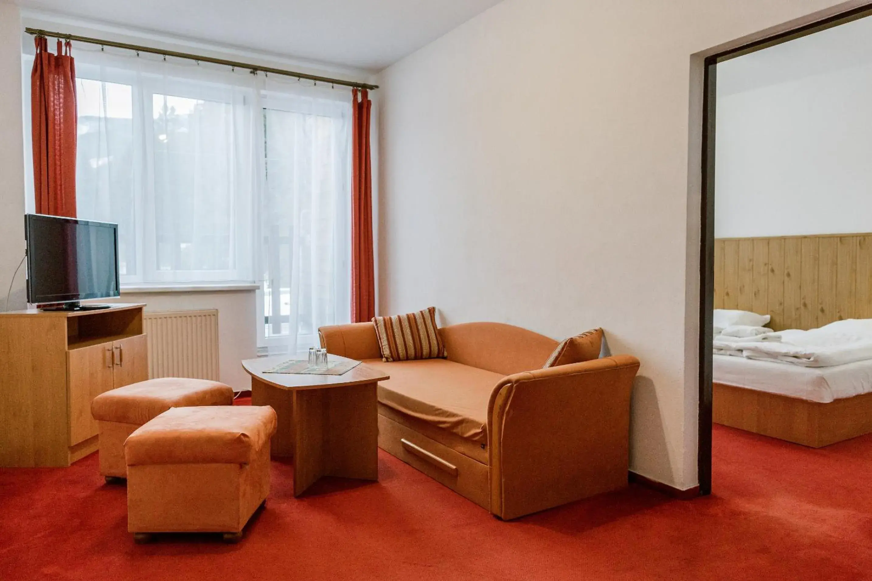 One-Bedroom Apartment with Balcony and Mountain View in Hotel Tatrawest One-Bedroom Apartment with Balcony and Mountain View in Hotel Tatrawest
