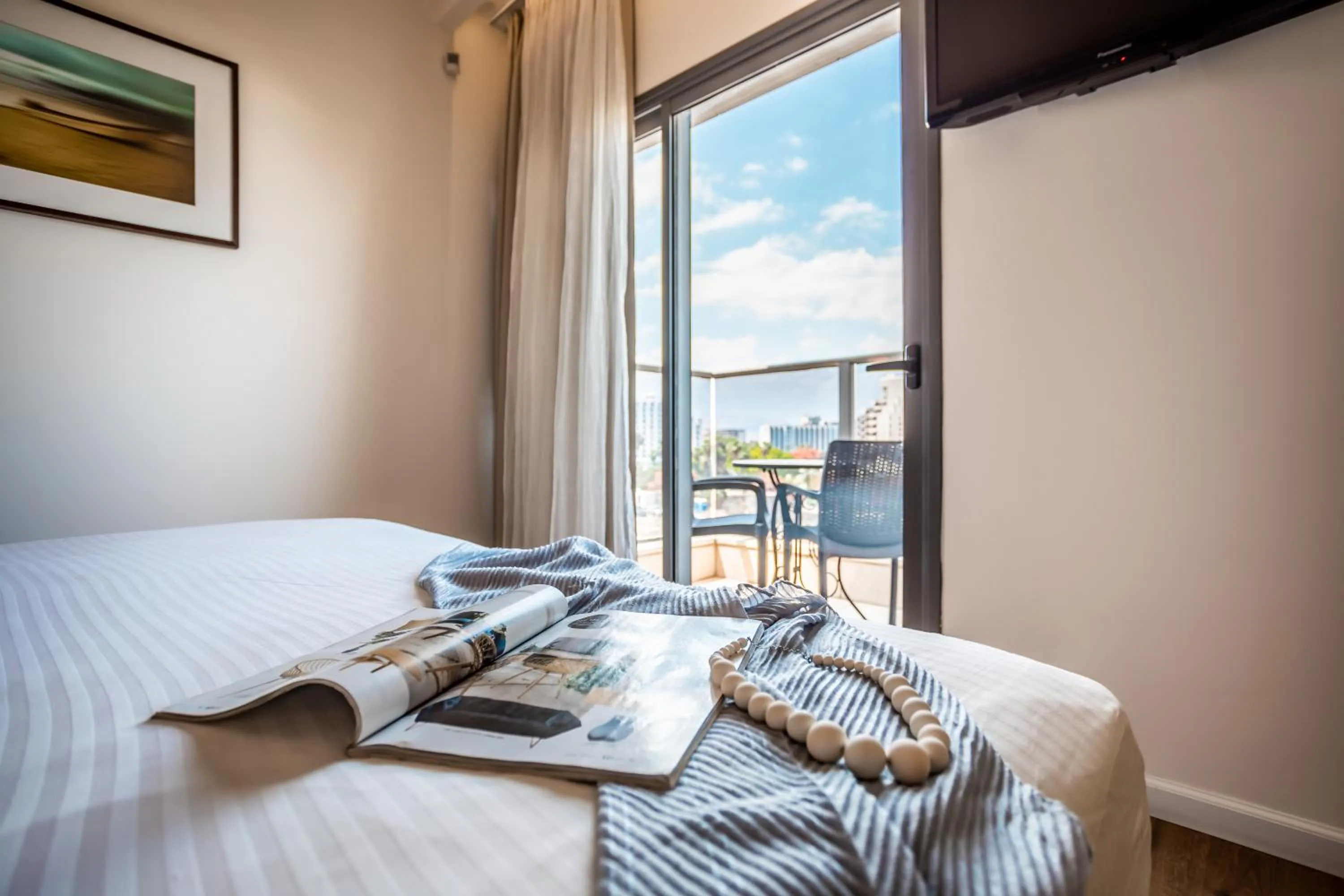 Bedroom, Bed in Emily's Hotel