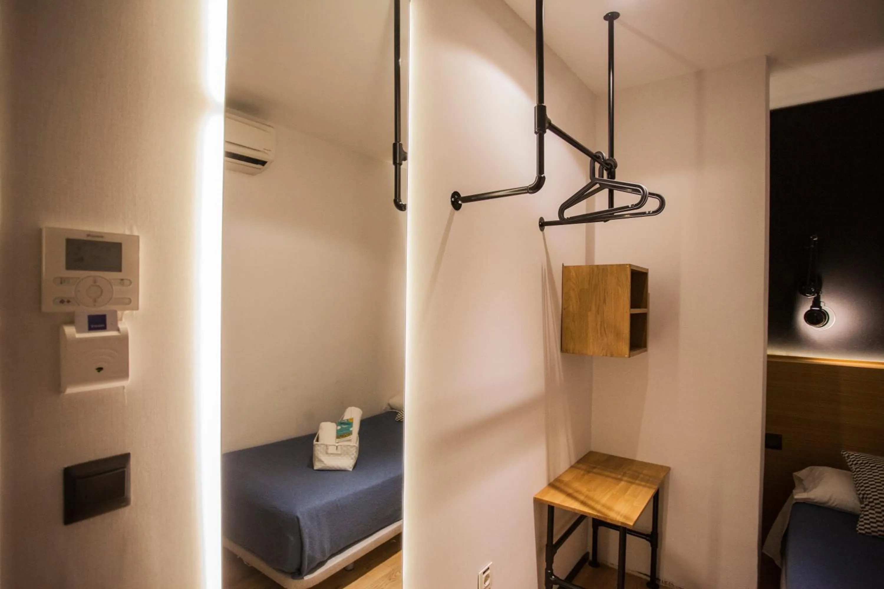 Decorative detail, Bed in CC Malasaña