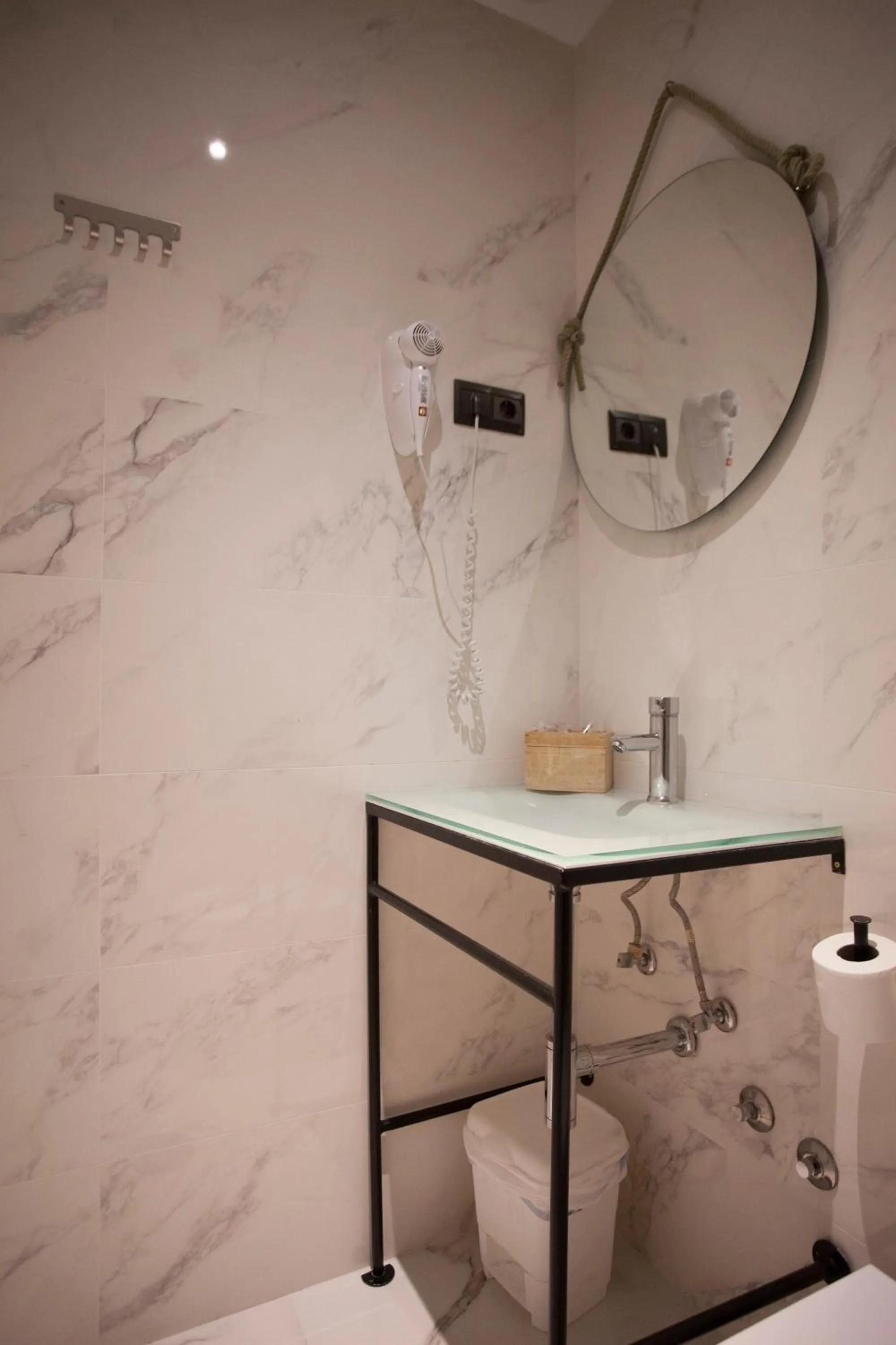 Bathroom in CC Malasaña