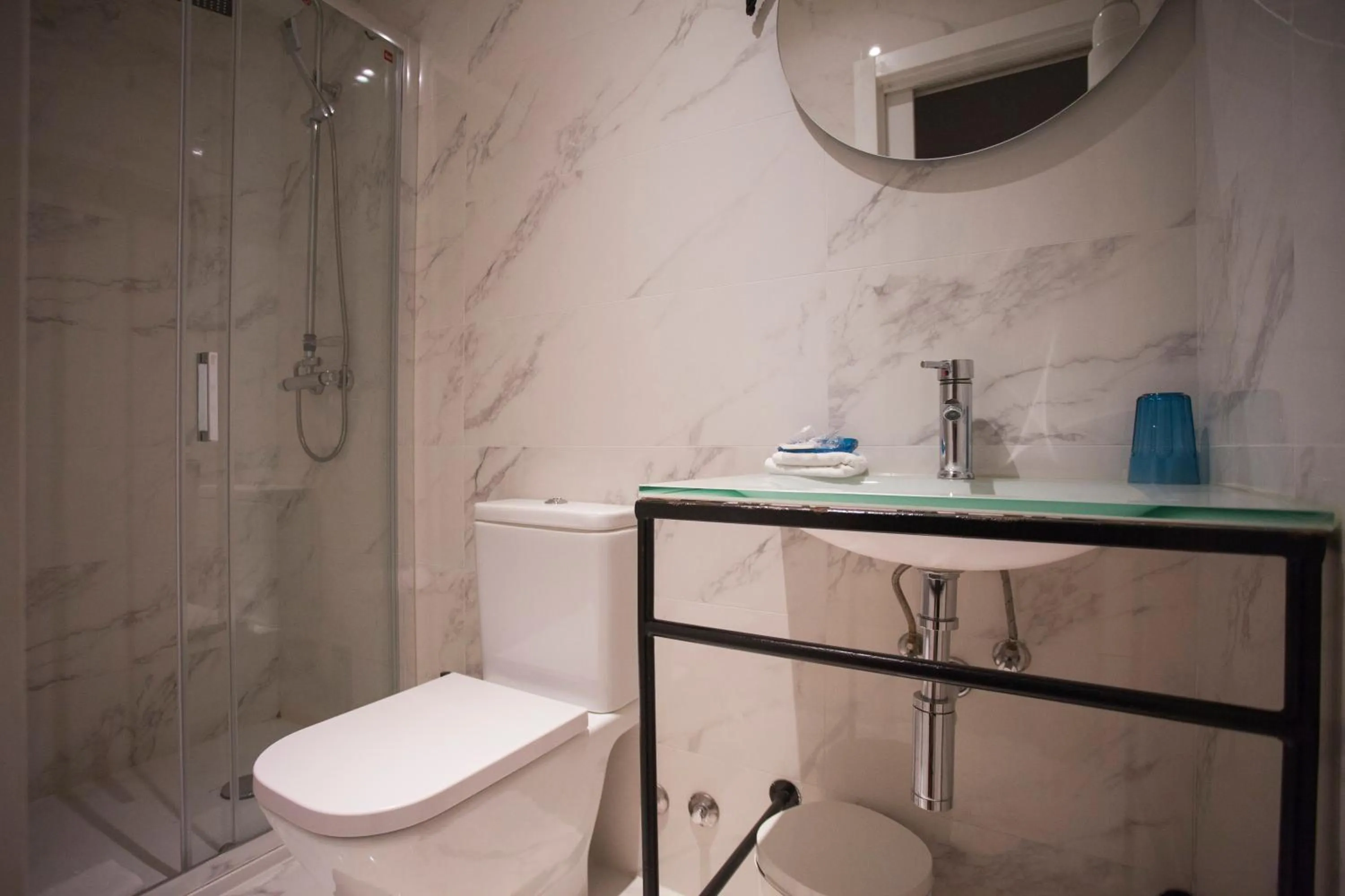 Bathroom in CC Malasaña