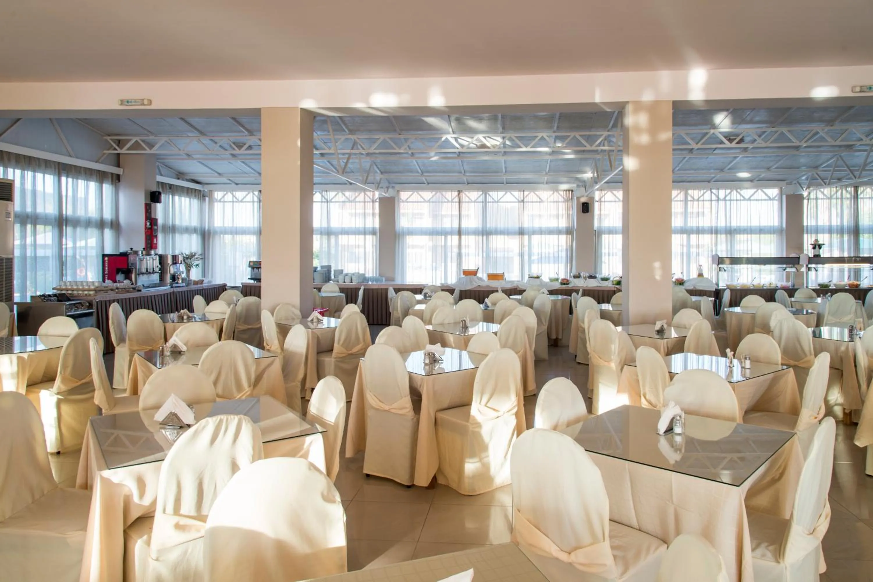 Restaurant/places to eat in ILIOS K Village Resort