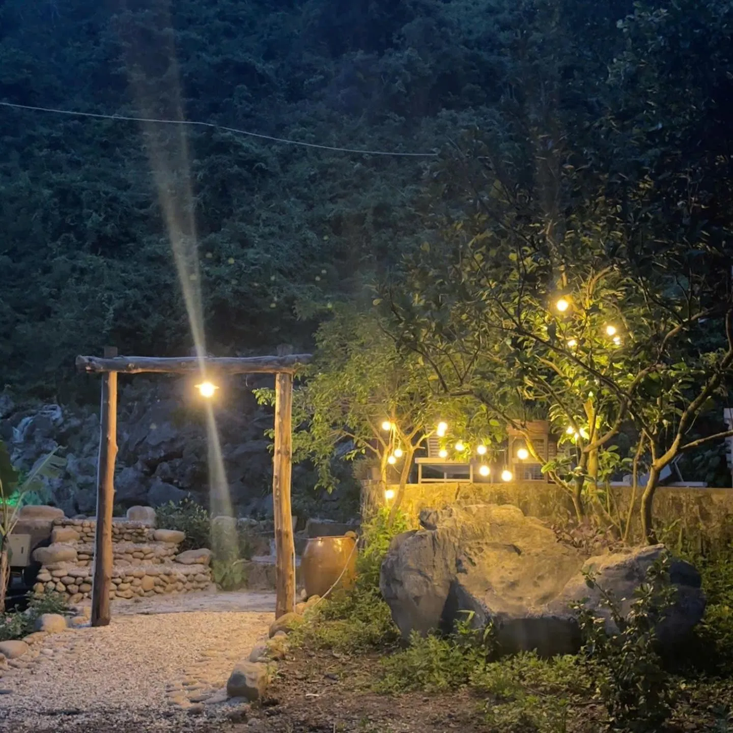Swimming pool in Cat Ba Eco Lodge