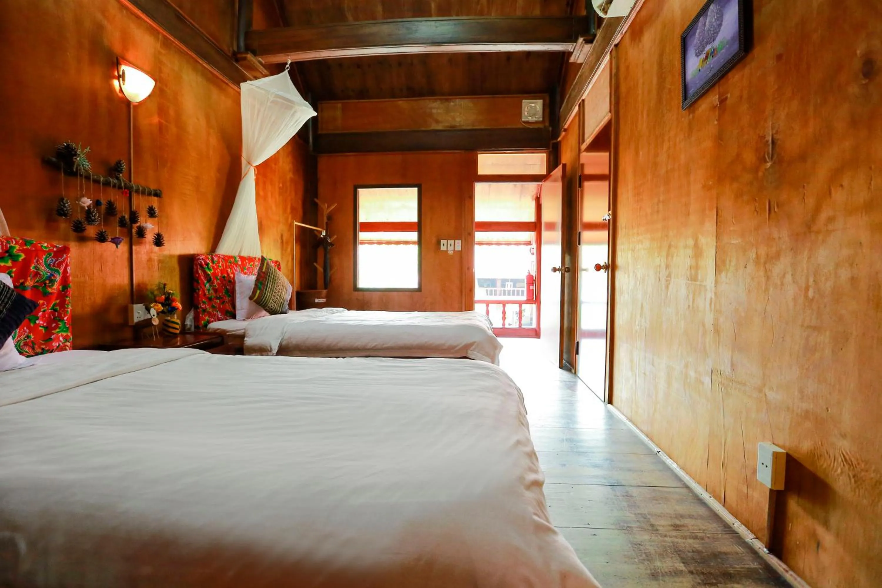 Bed in Cat Ba Eco Lodge