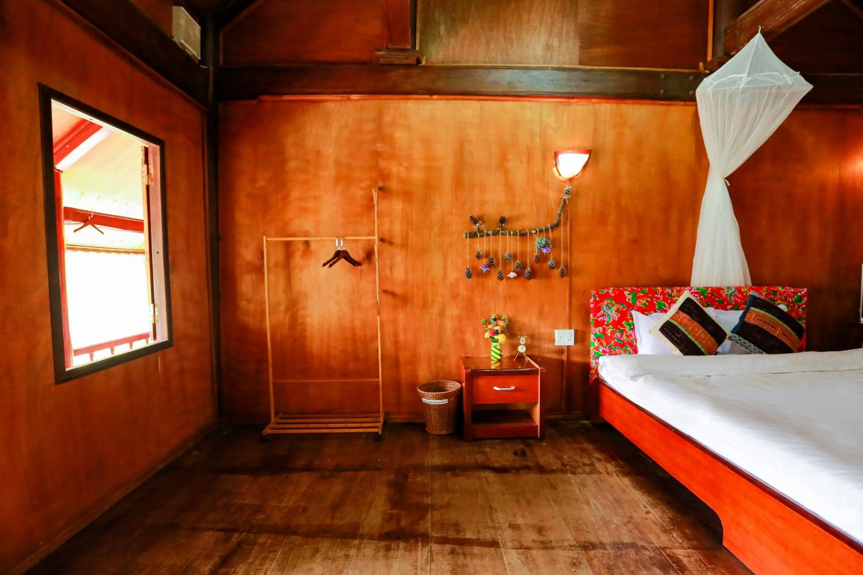 Bed in Cat Ba Eco Lodge