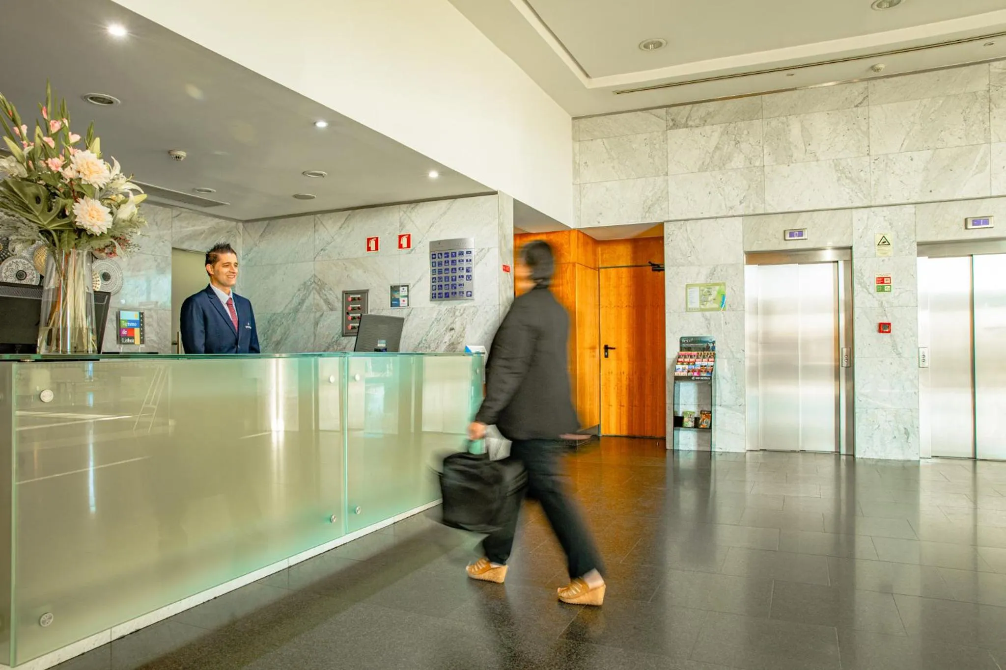 Lobby or reception in VIP Executive Santa Iria Hotel