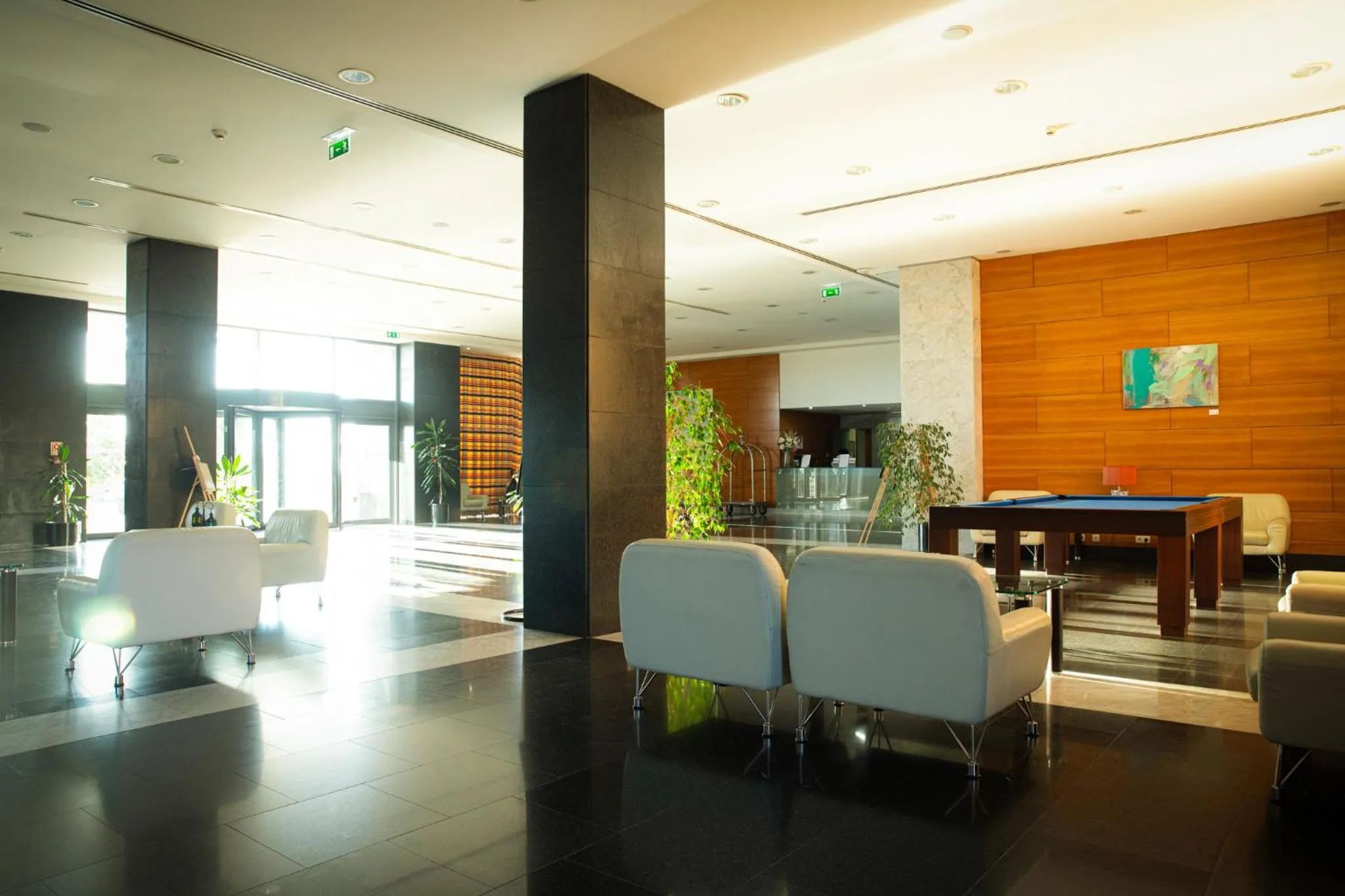 Lounge or bar in VIP Executive Santa Iria Hotel