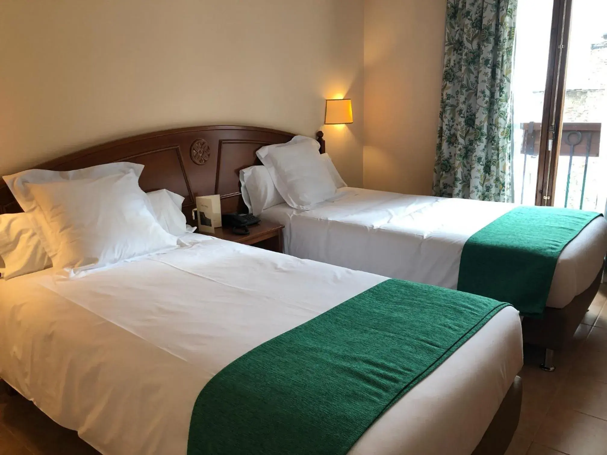 Twin Room - single occupancy in Hotel Soldeu Maistre Twin Room - single occupancy in Hotel Soldeu Maistre