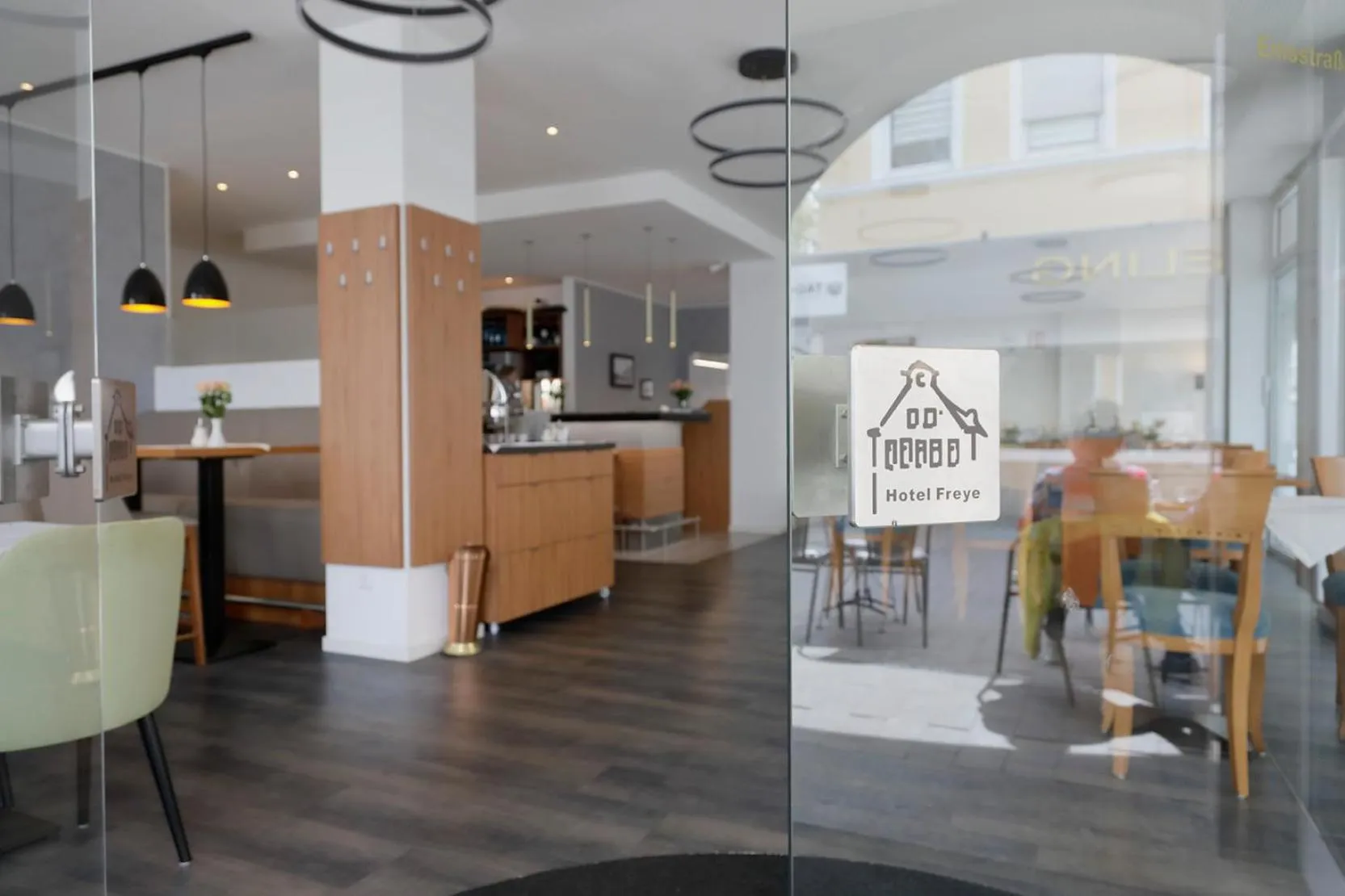 Restaurant/places to eat in Hotel Freye