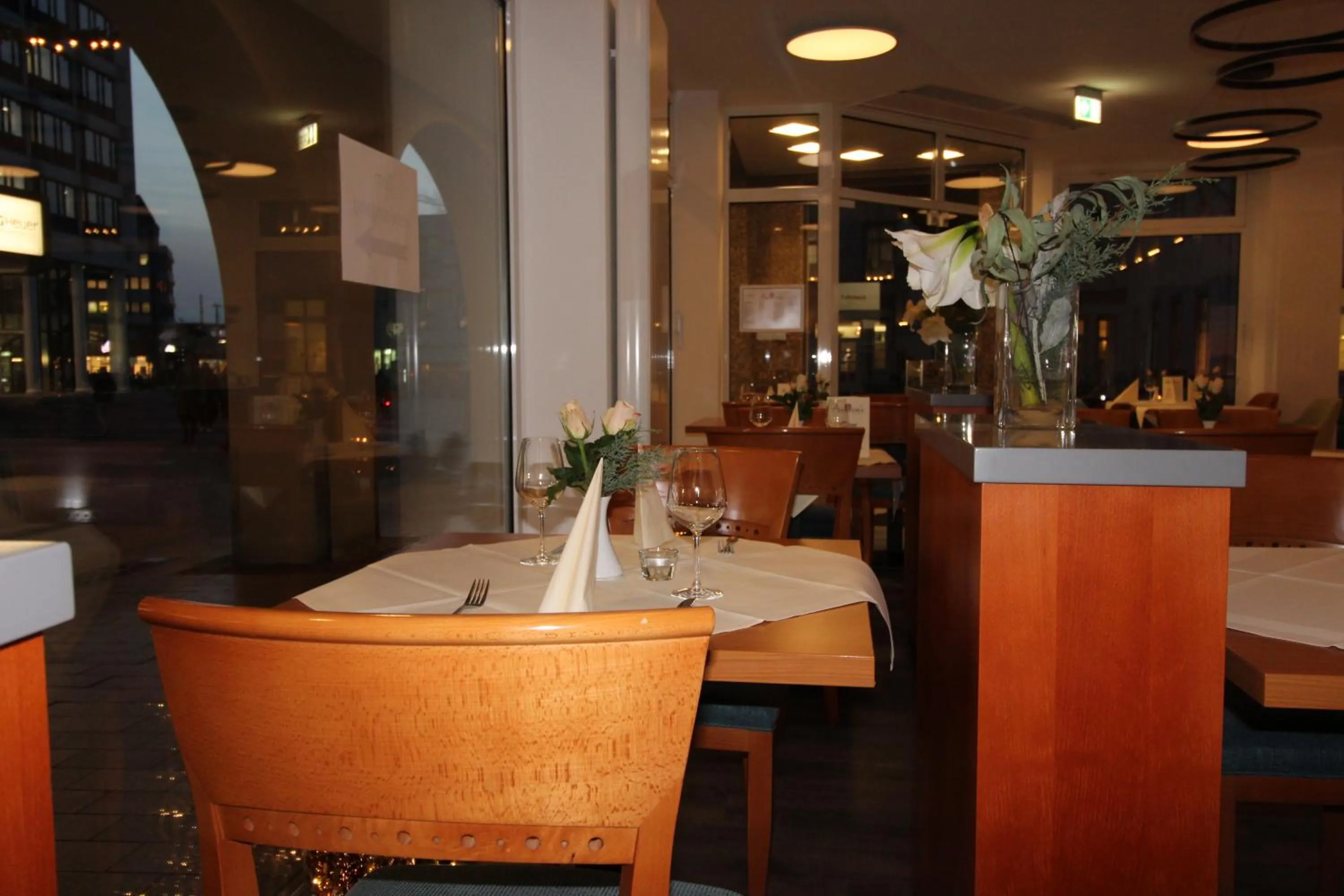 Restaurant/places to eat in Hotel Freye