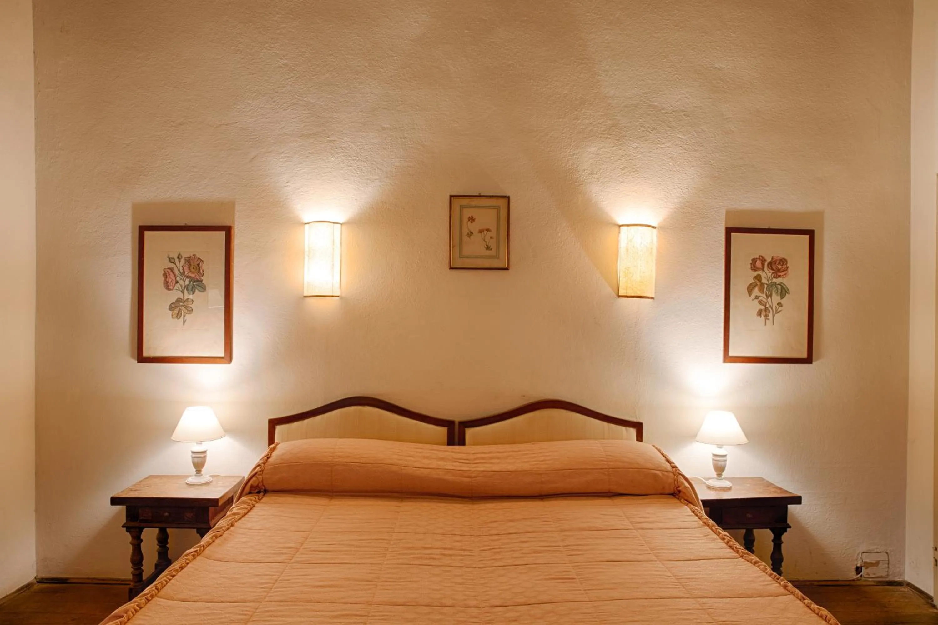 Bed in Villa Rucellai