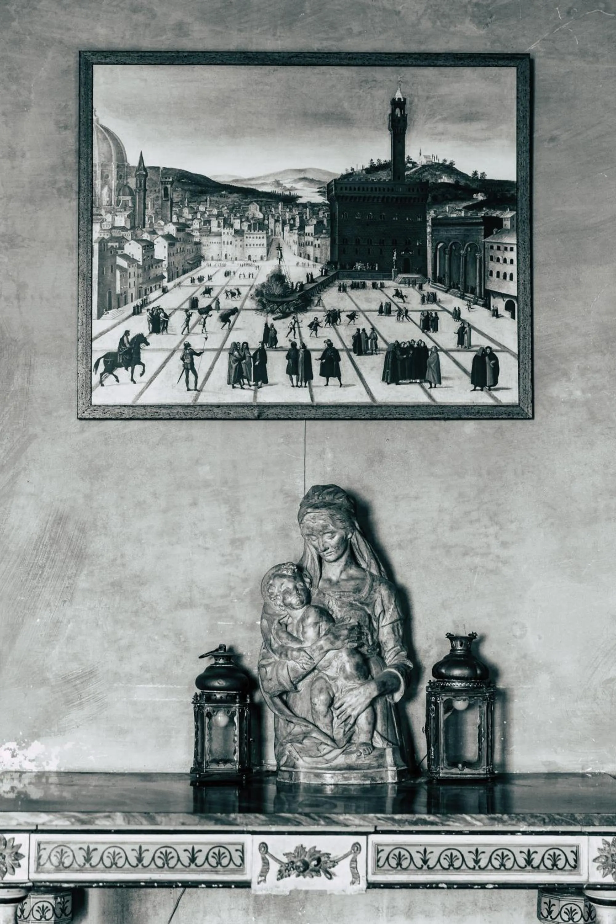 Decorative detail in Villa Rucellai