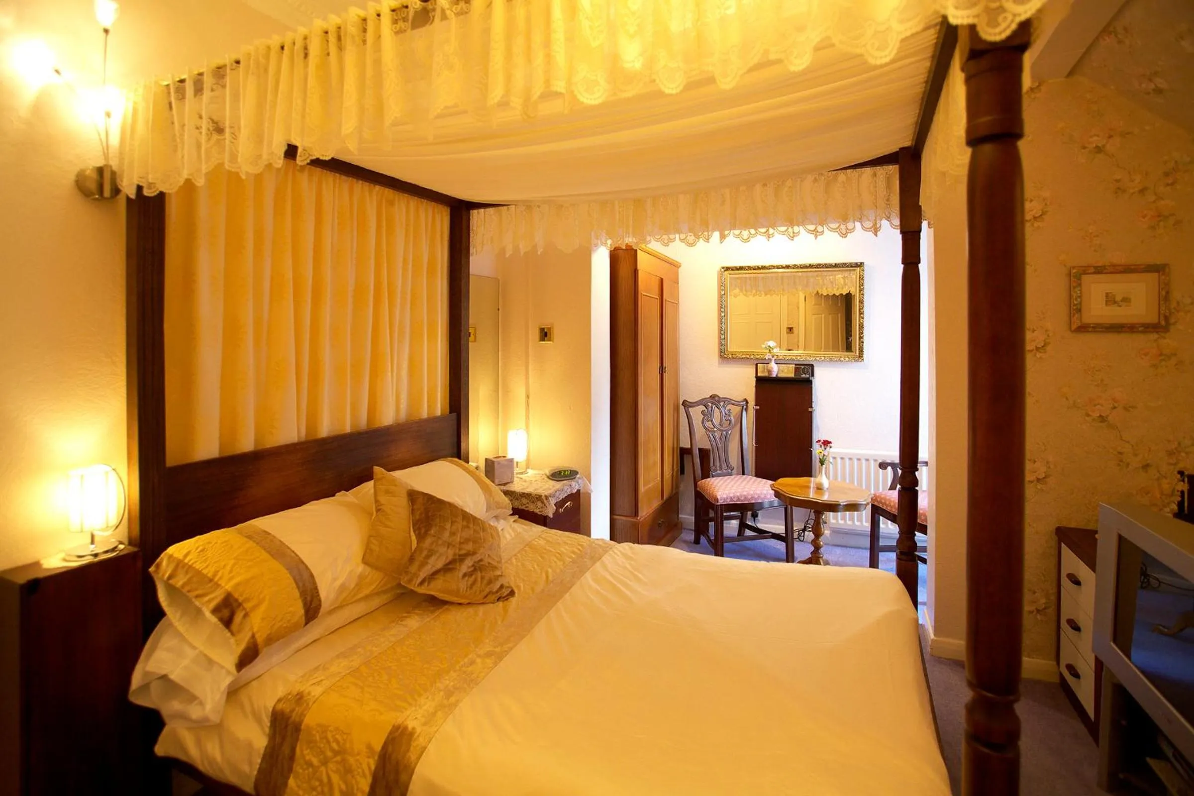 Bed in Moonraker House