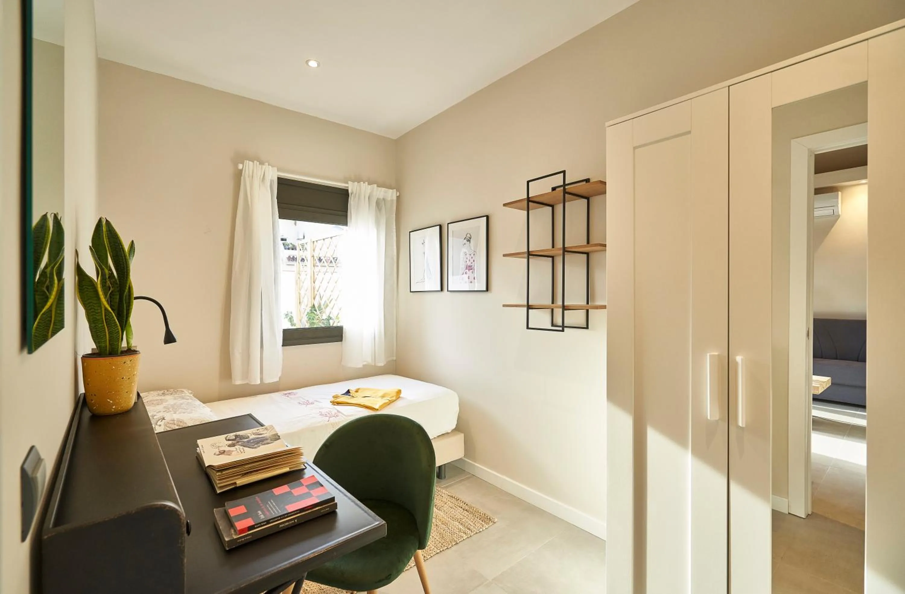 AinB Eixample-Miro Apartments