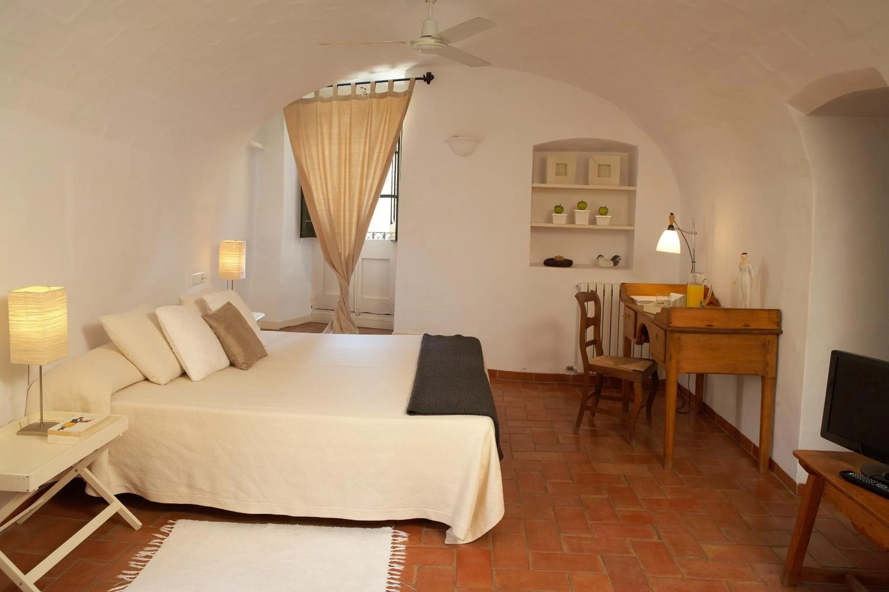 Bed in Hotel la Plaça Madremanya