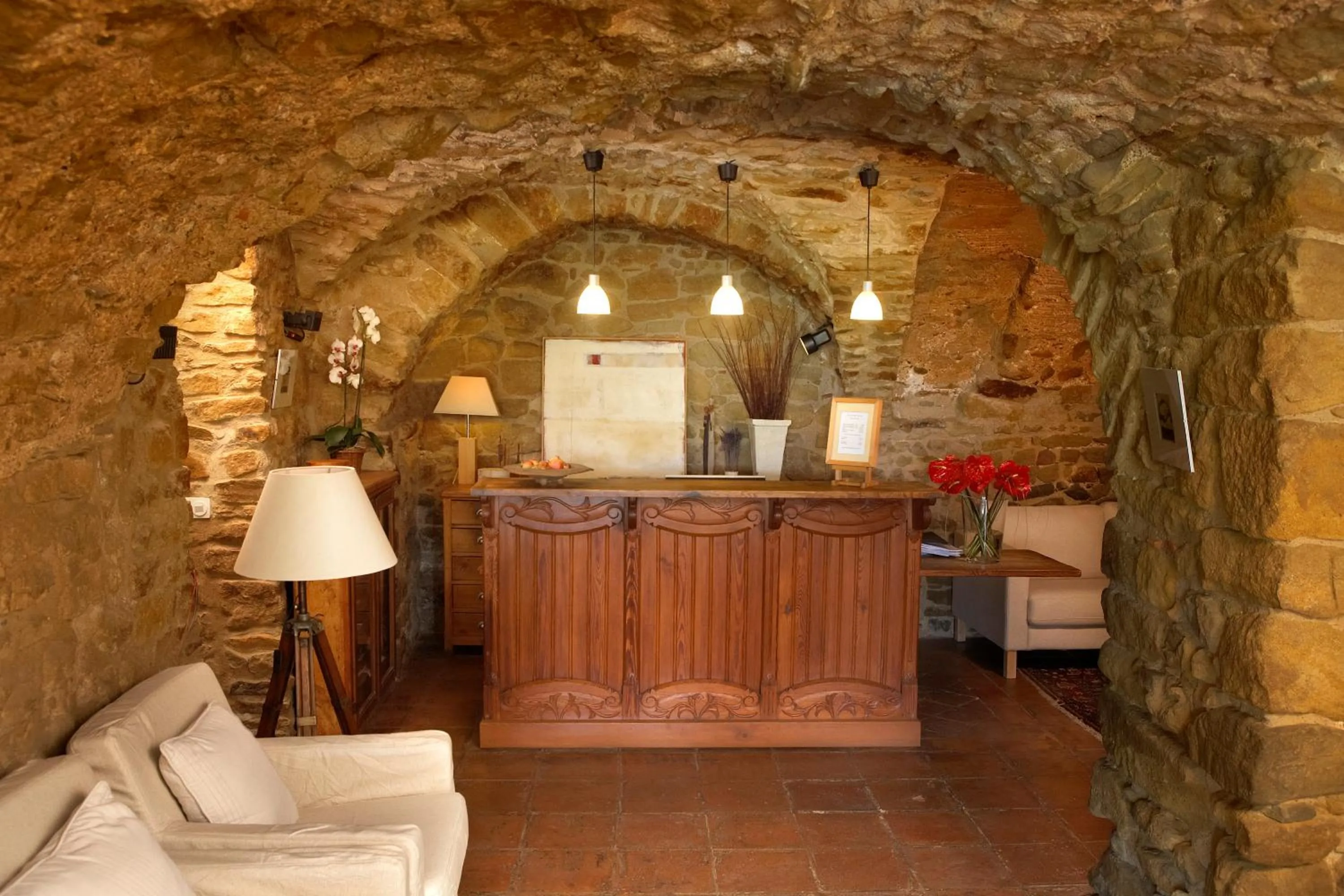 Lobby or reception in Hotel la Plaça Madremanya