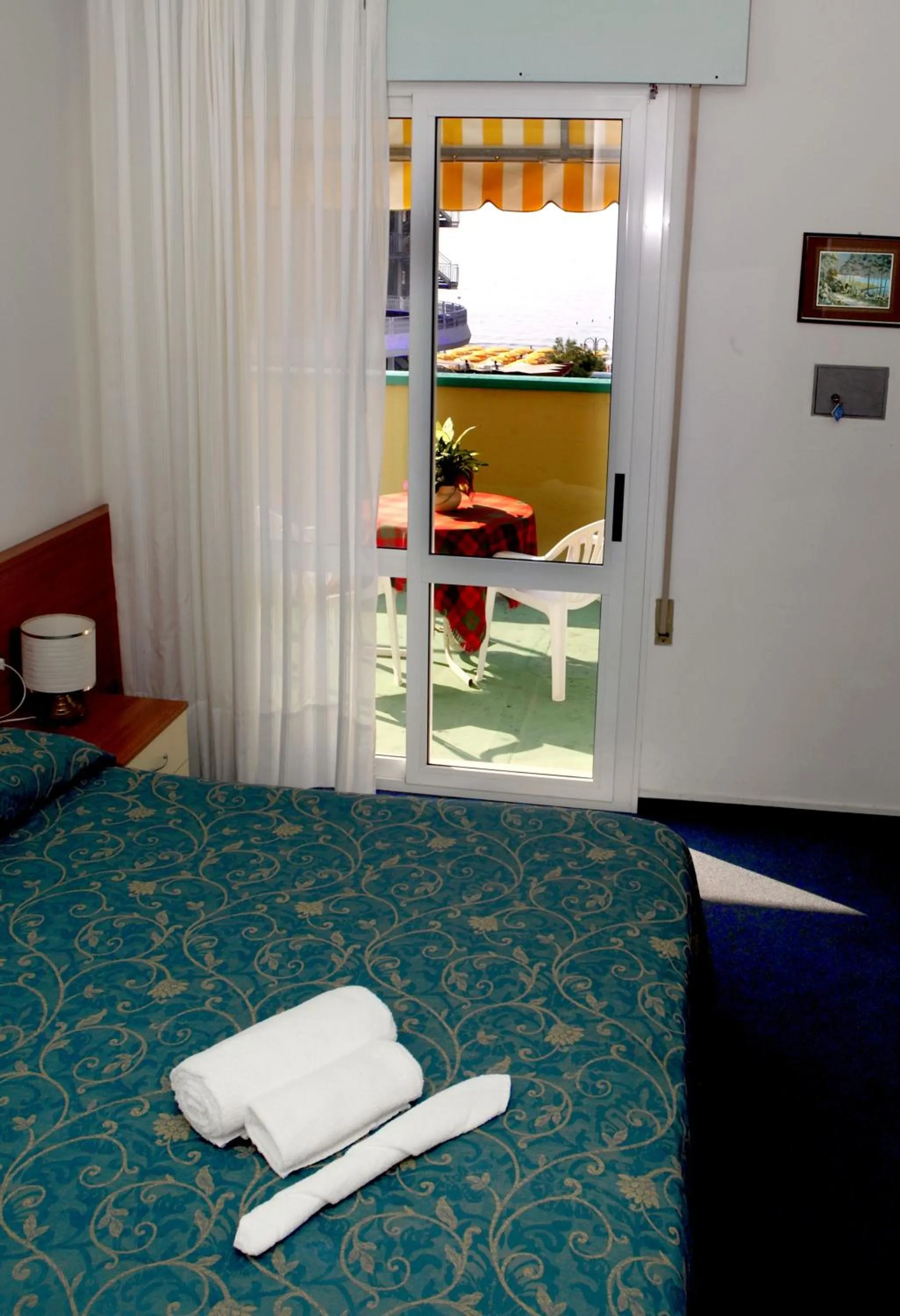 Bed in Hotel Derby S