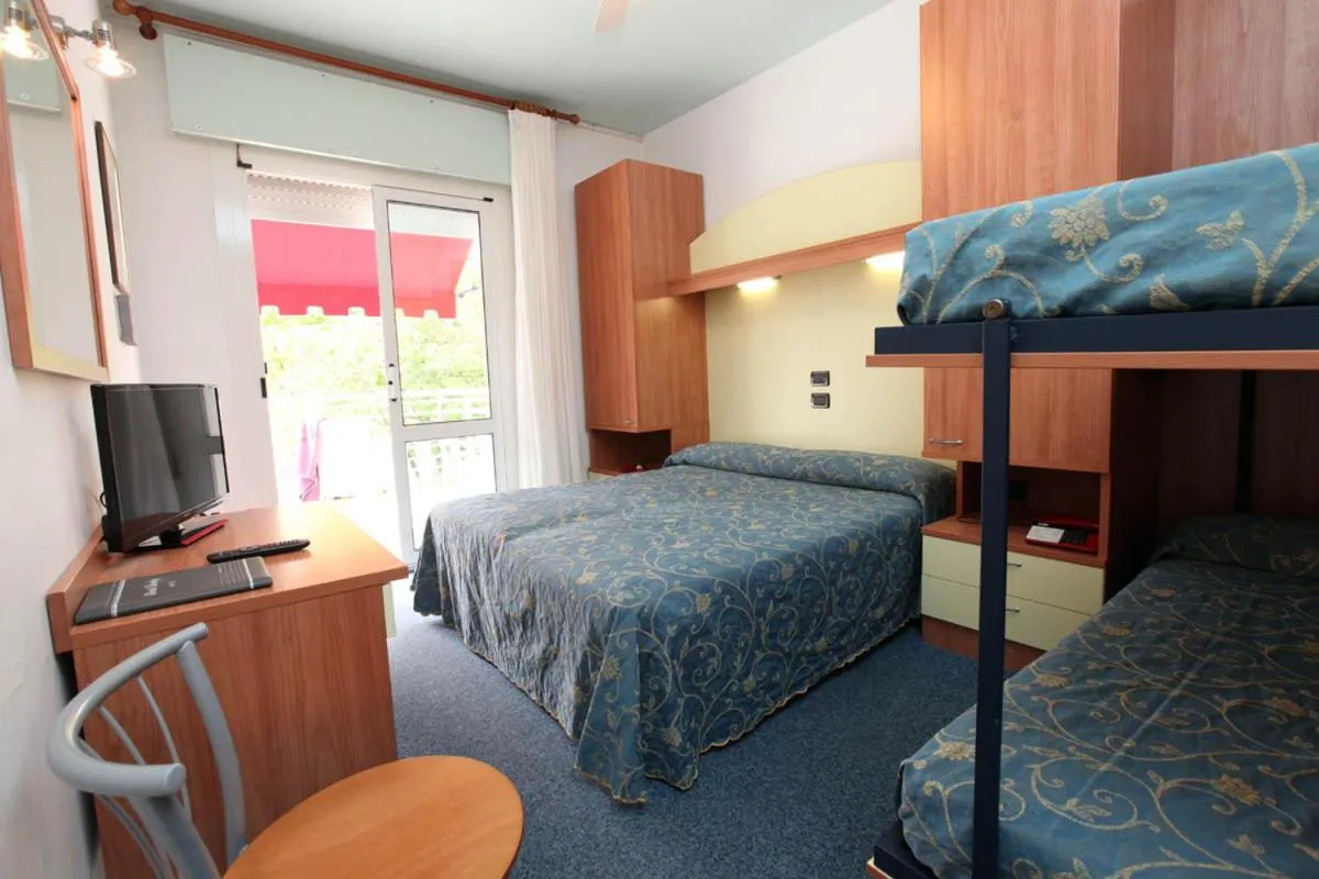 Bed in Hotel Derby S