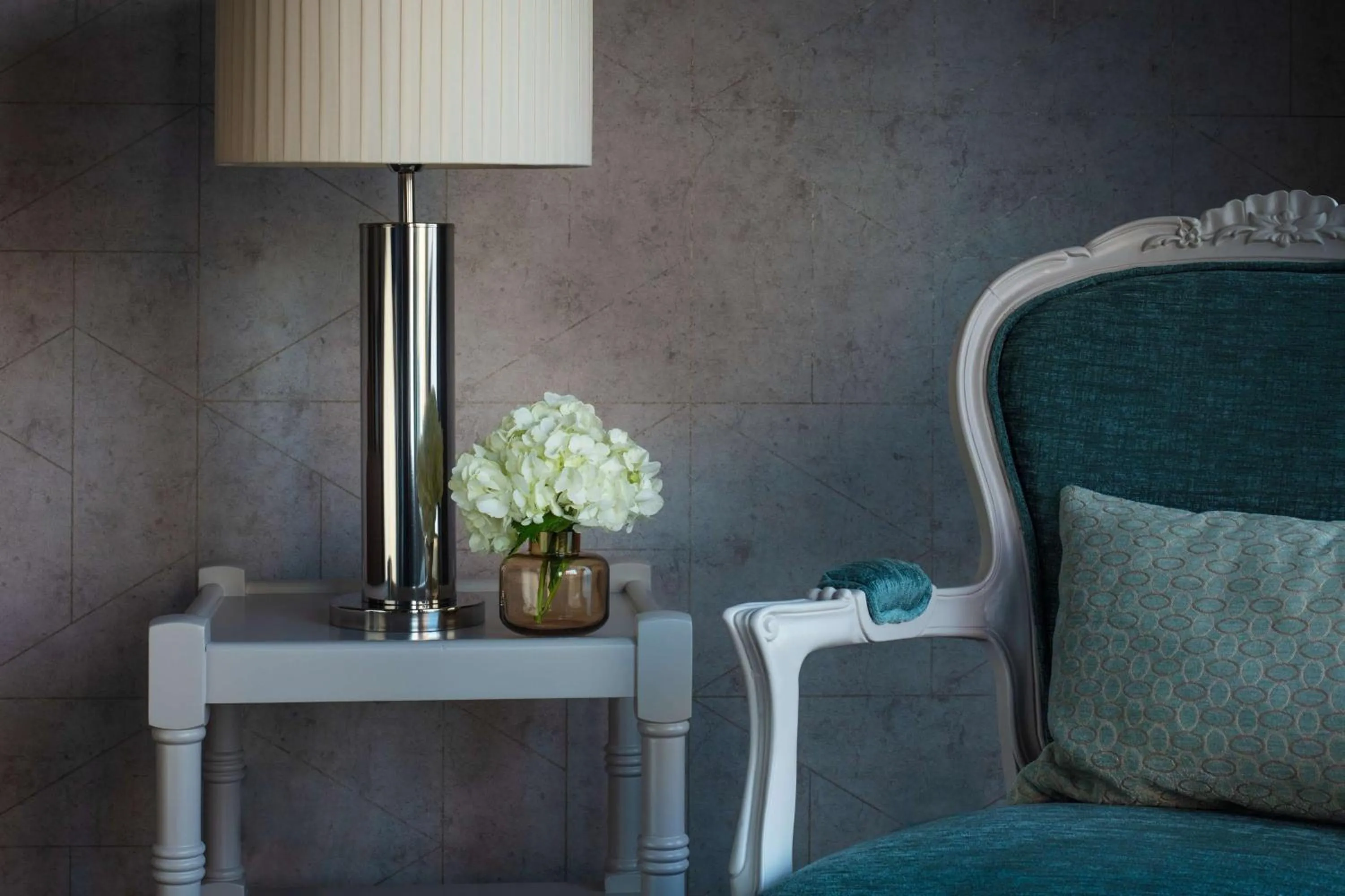 Photo of the whole room in Tivoli Oriente Lisboa Hotel