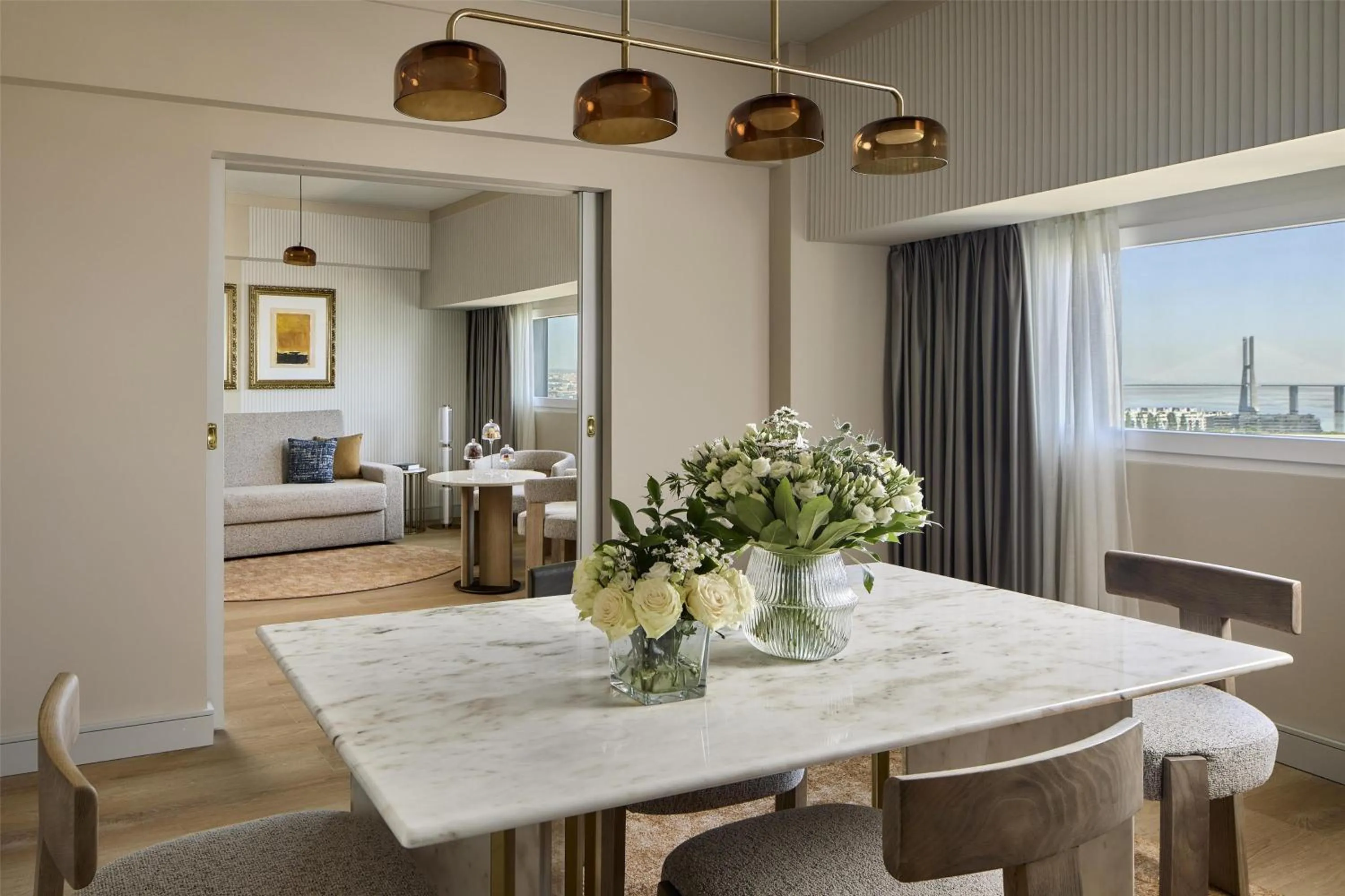 Photo of the whole room in Tivoli Oriente Lisboa Hotel