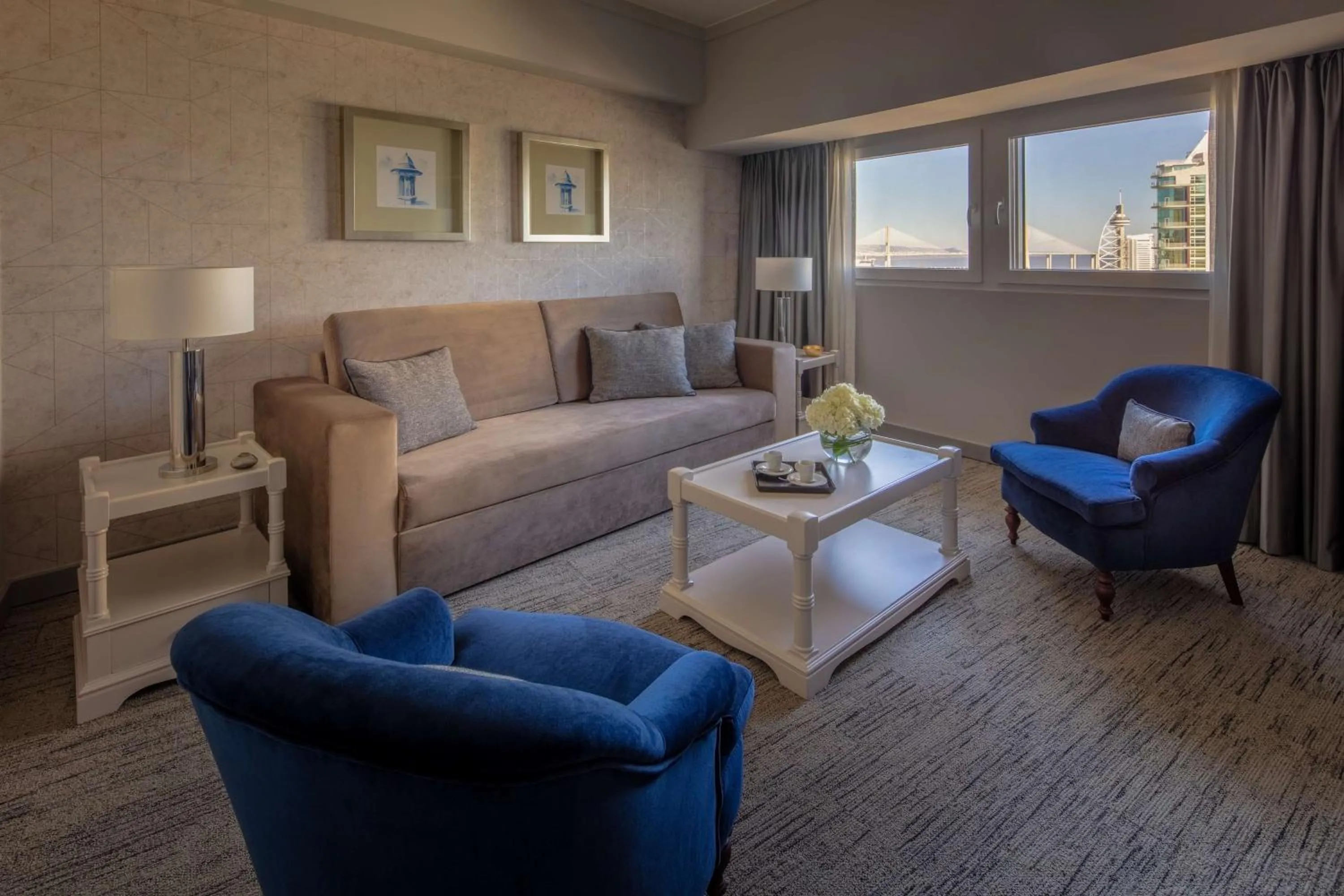 Photo of the whole room in Tivoli Oriente Lisboa Hotel