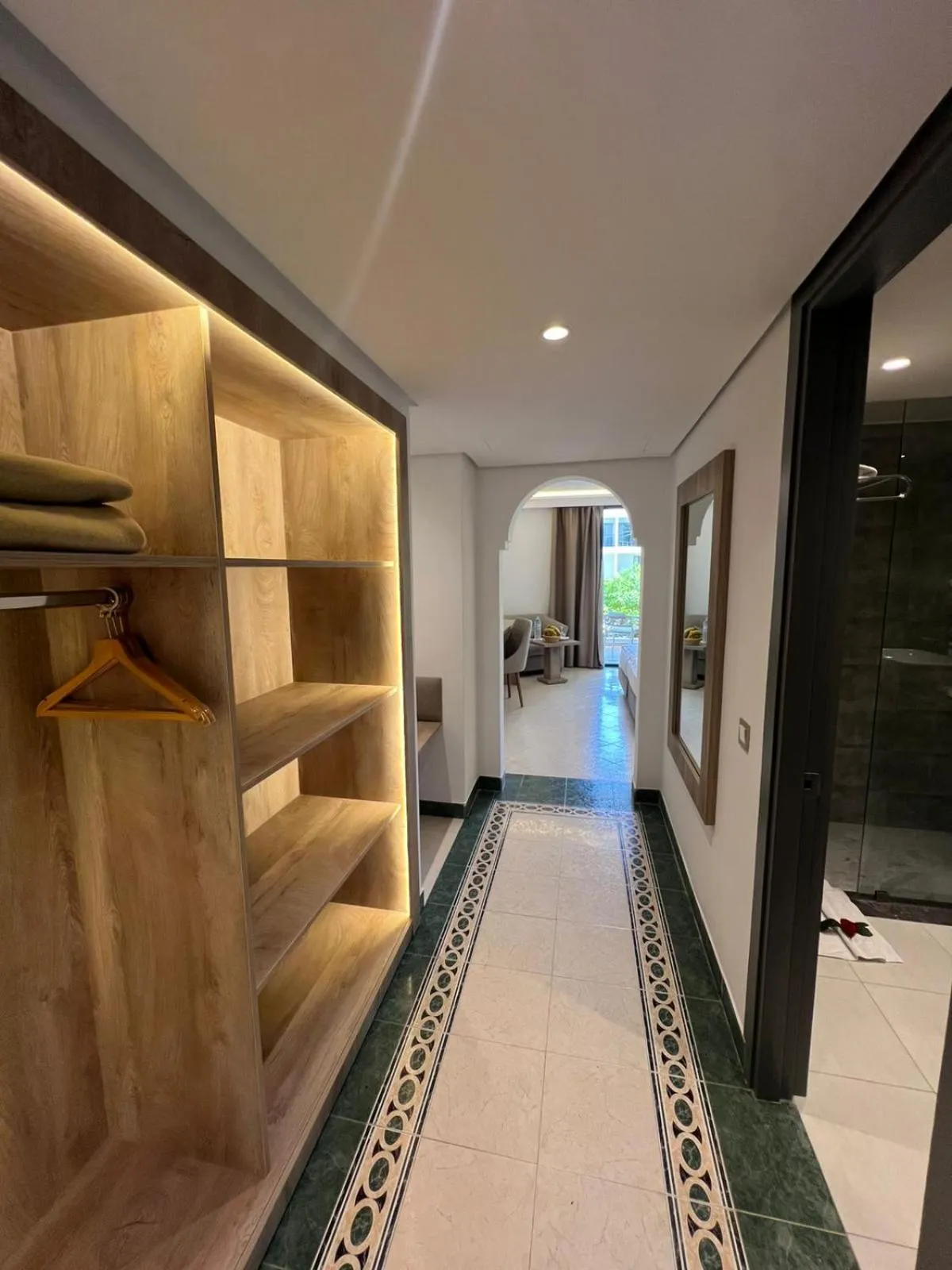 wardrobe in Hôtel Volubilis