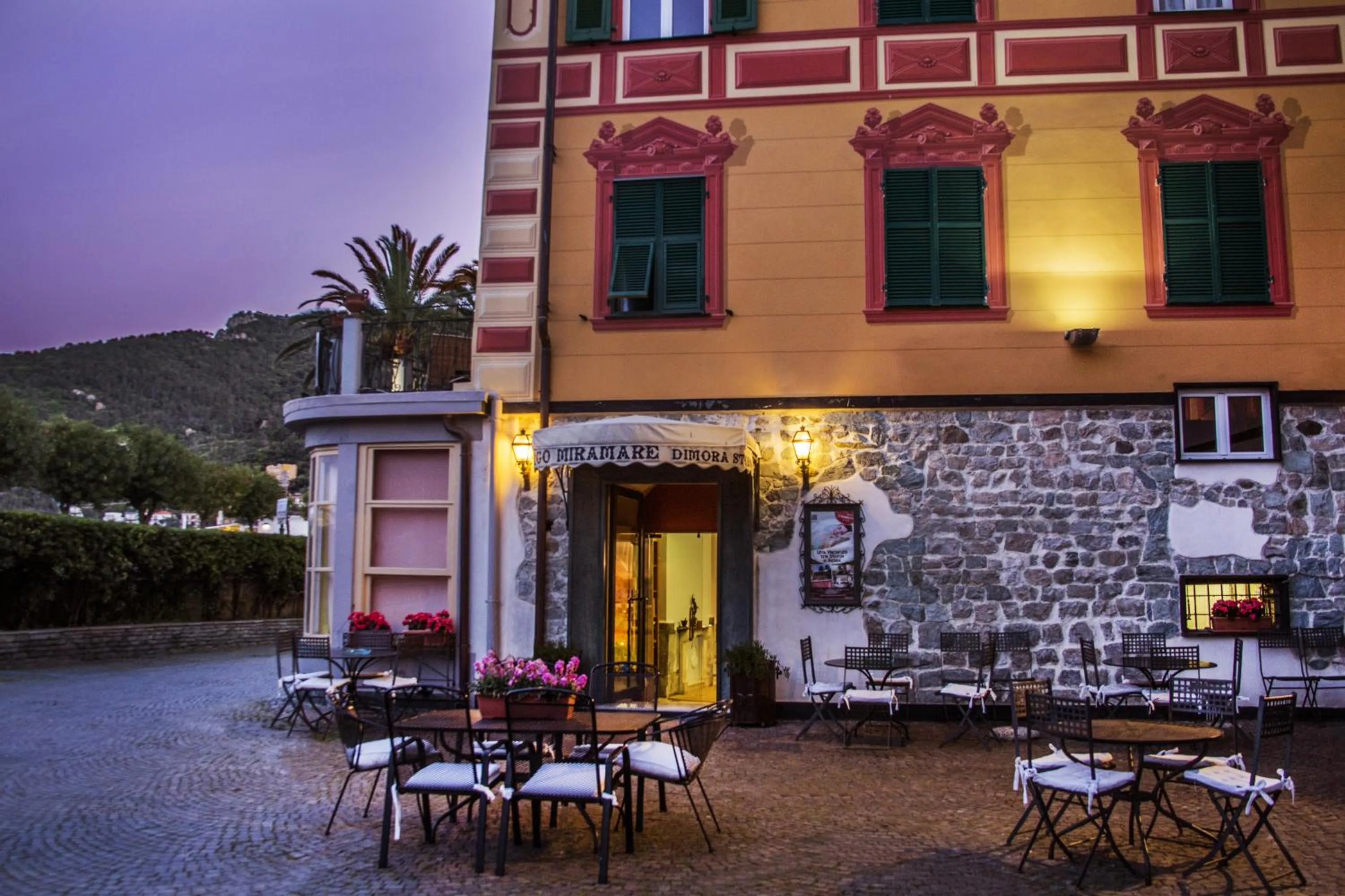 Facade/entrance in Hotel Miramare