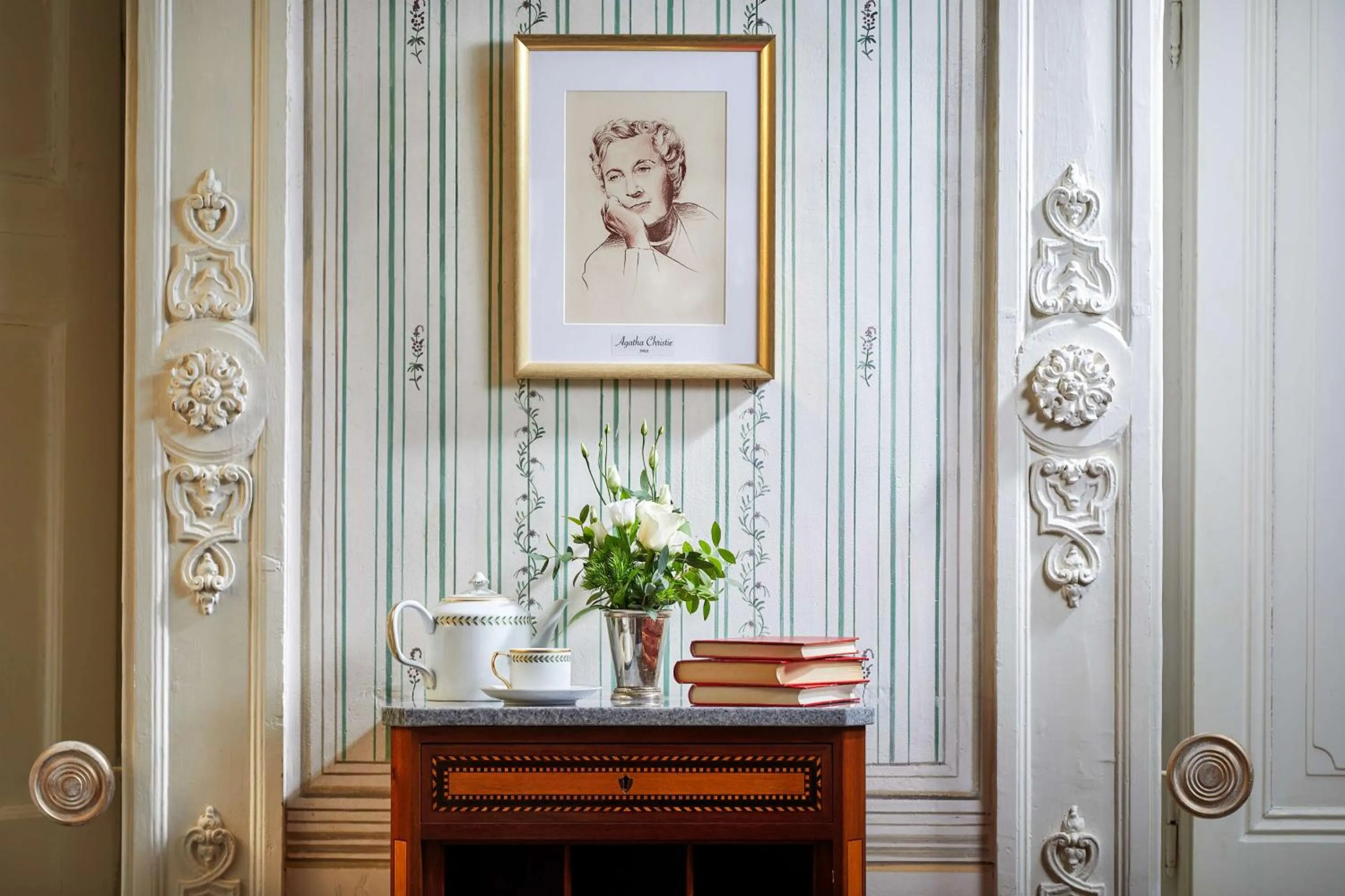 Bedroom in Valverde Sintra Palácio de Seteais - The Leading Hotels of the World