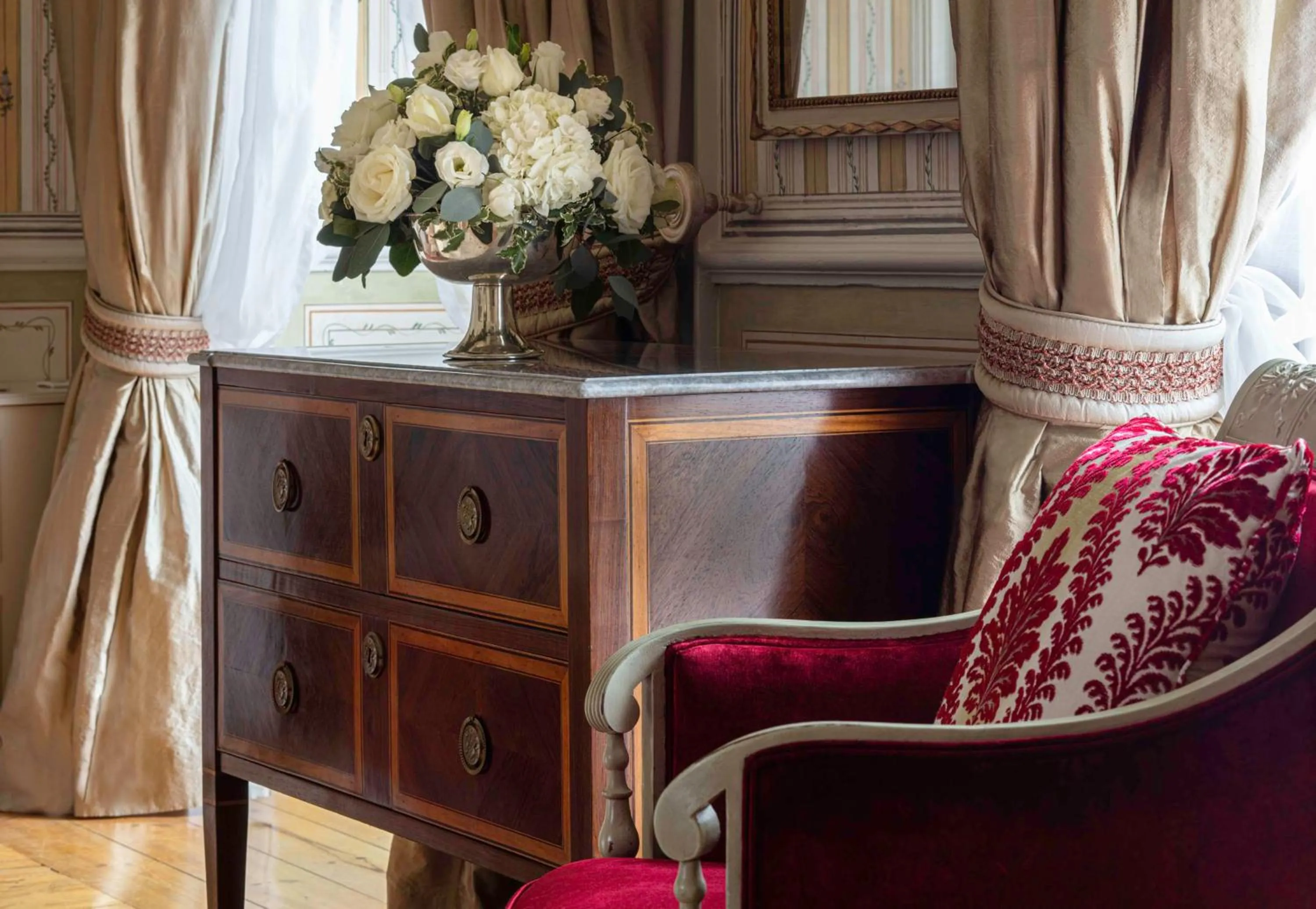 Photo of the whole room in Valverde Sintra Palácio de Seteais - The Leading Hotels of the World