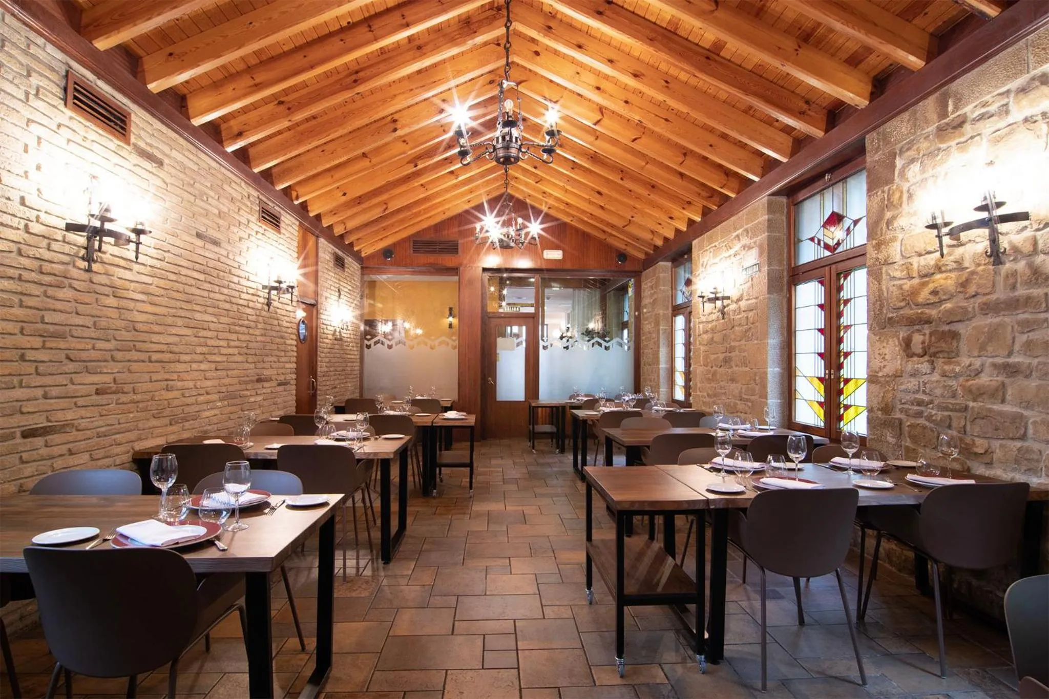 Restaurant/places to eat in Hotel Beratxa