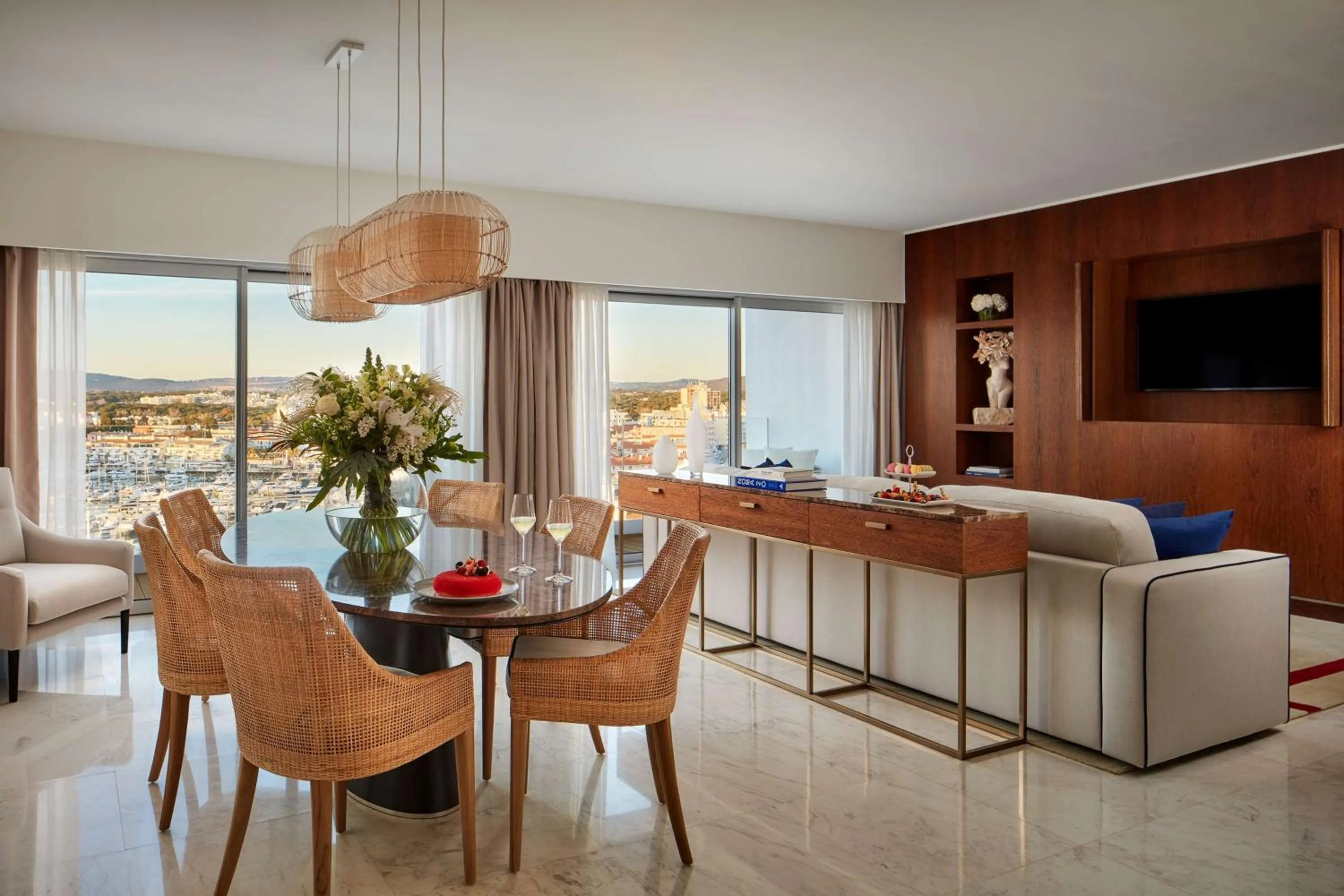 Photo of the whole room in Tivoli Marina Vilamoura