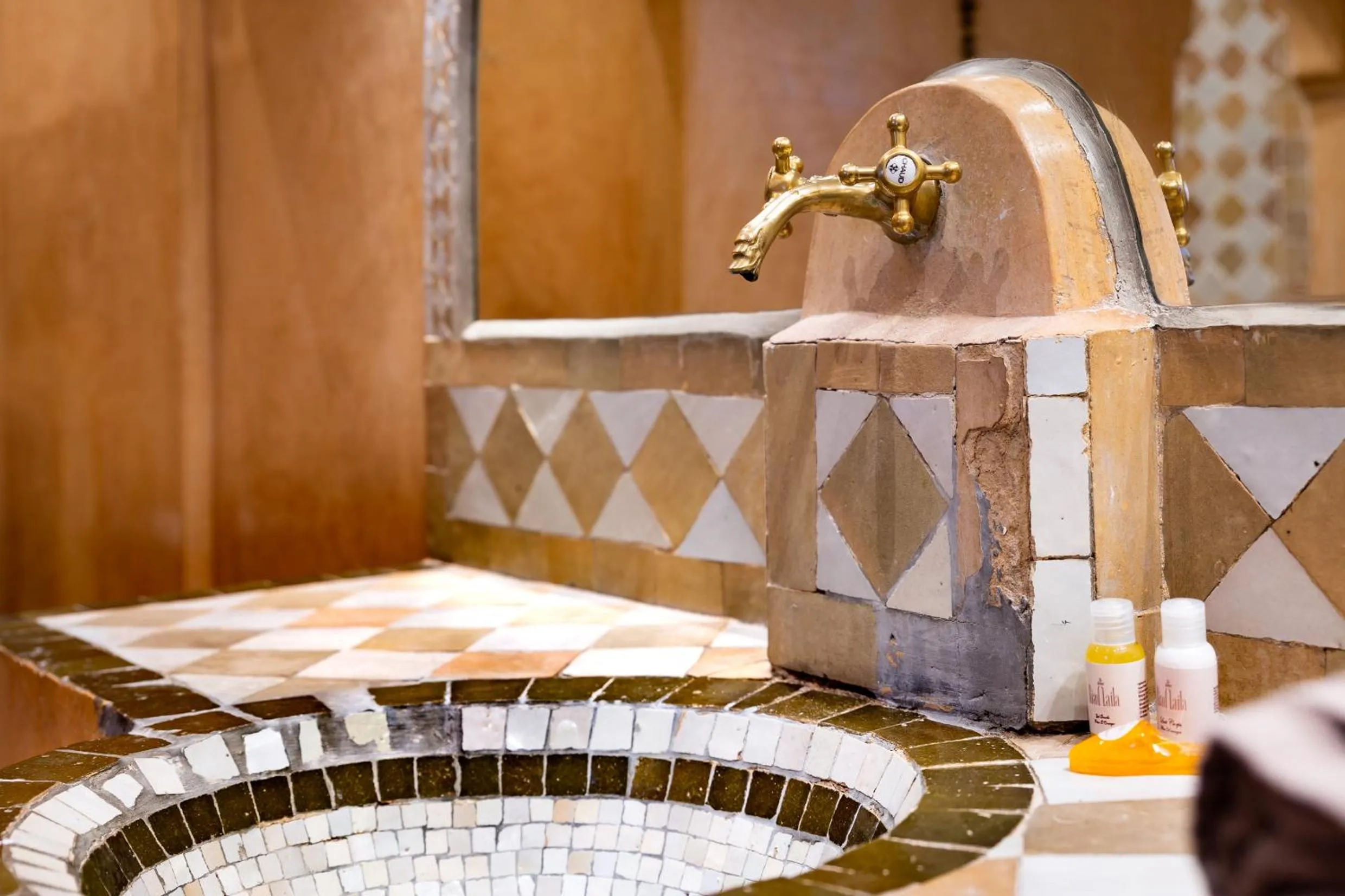 Shower in Riad Laila