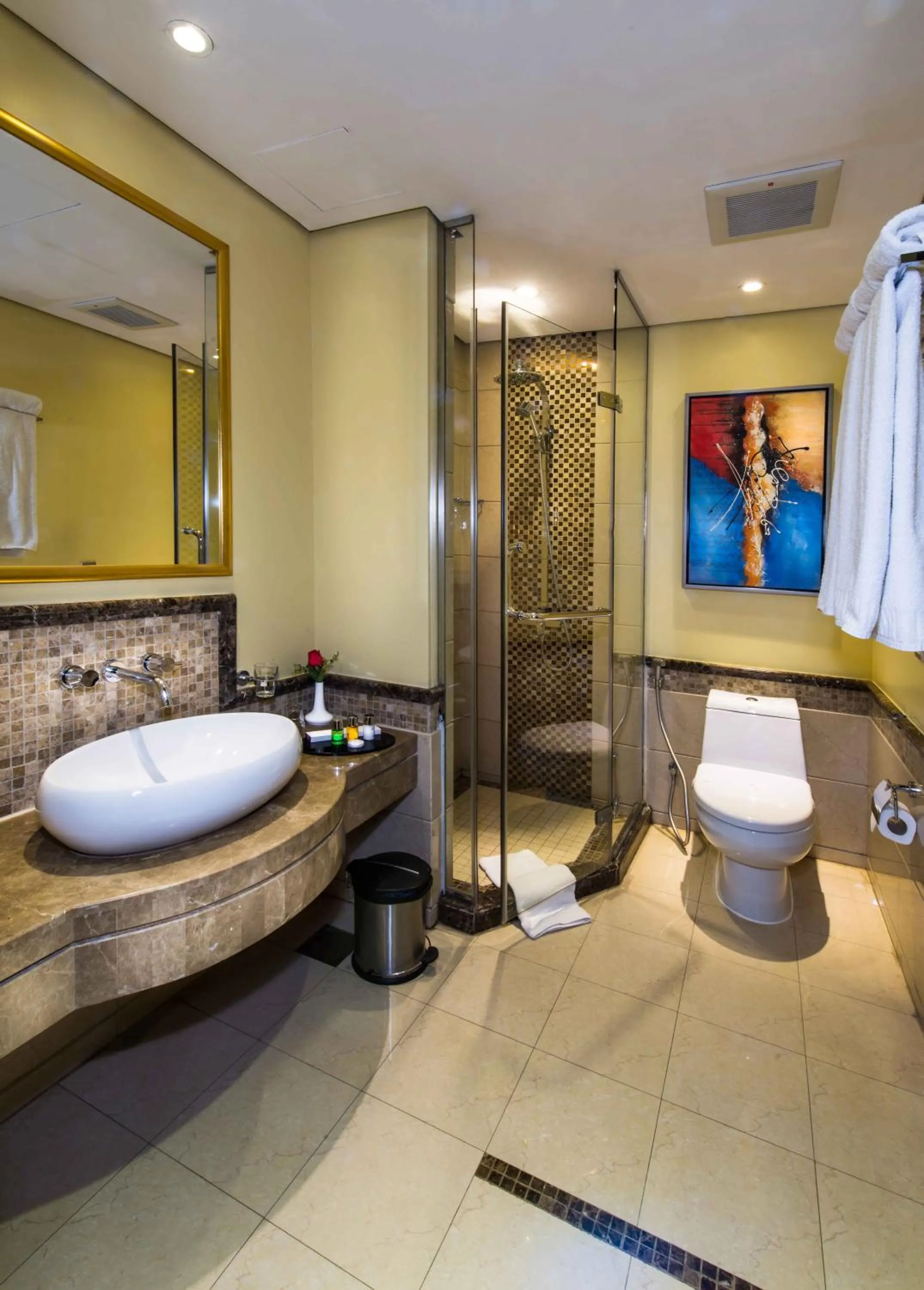 Bathroom in Boudl Al Woroud بودل الورود