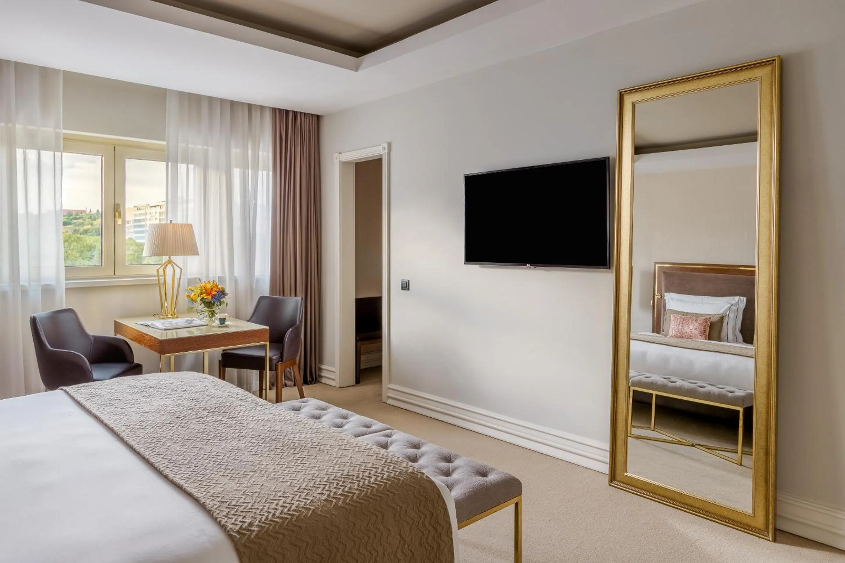Bed in Tivoli Avenida Liberdade Lisboa – A Leading Hotel of the World