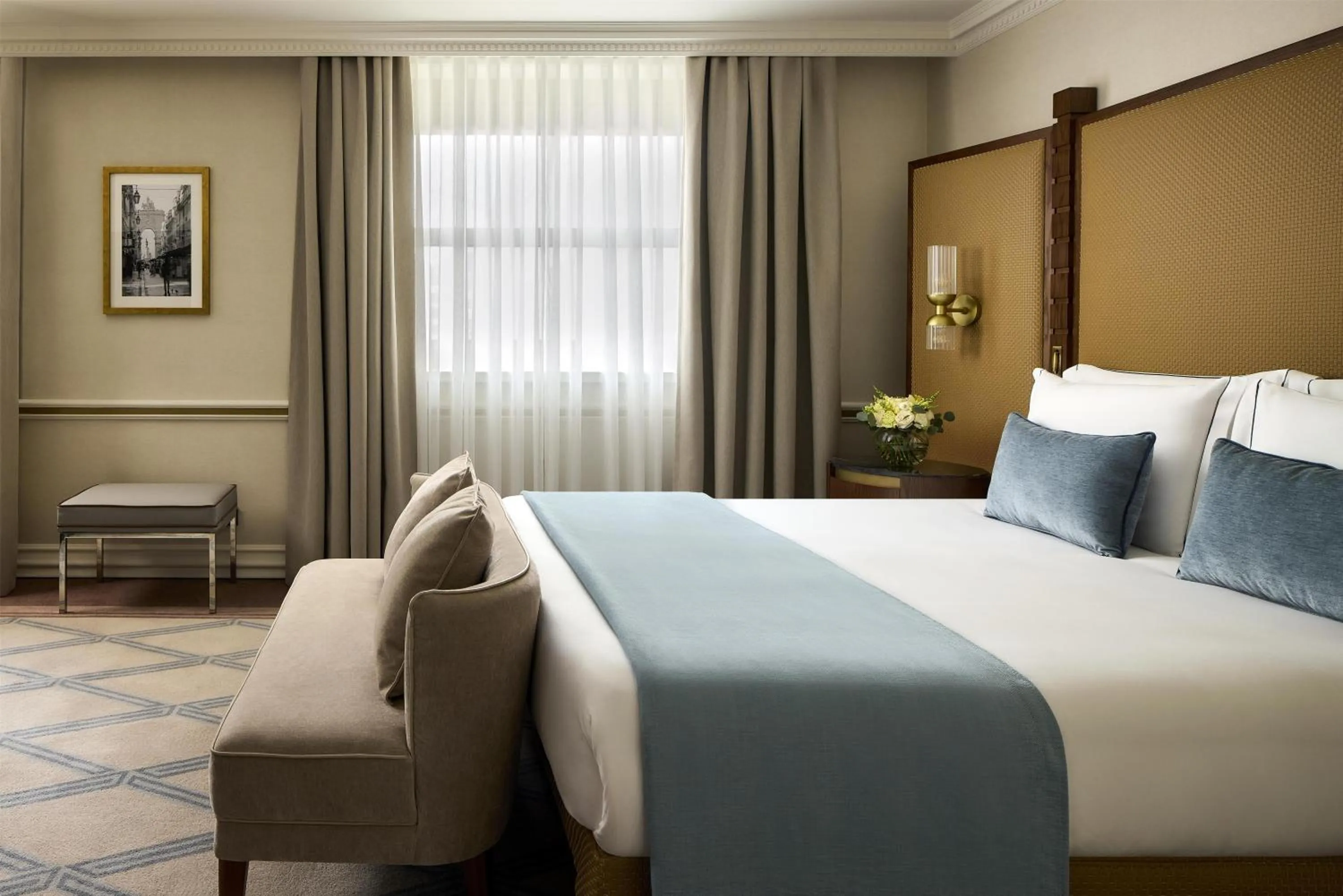 Photo of the whole room, Bed in Tivoli Avenida Liberdade Lisboa – A Leading Hotel of the World